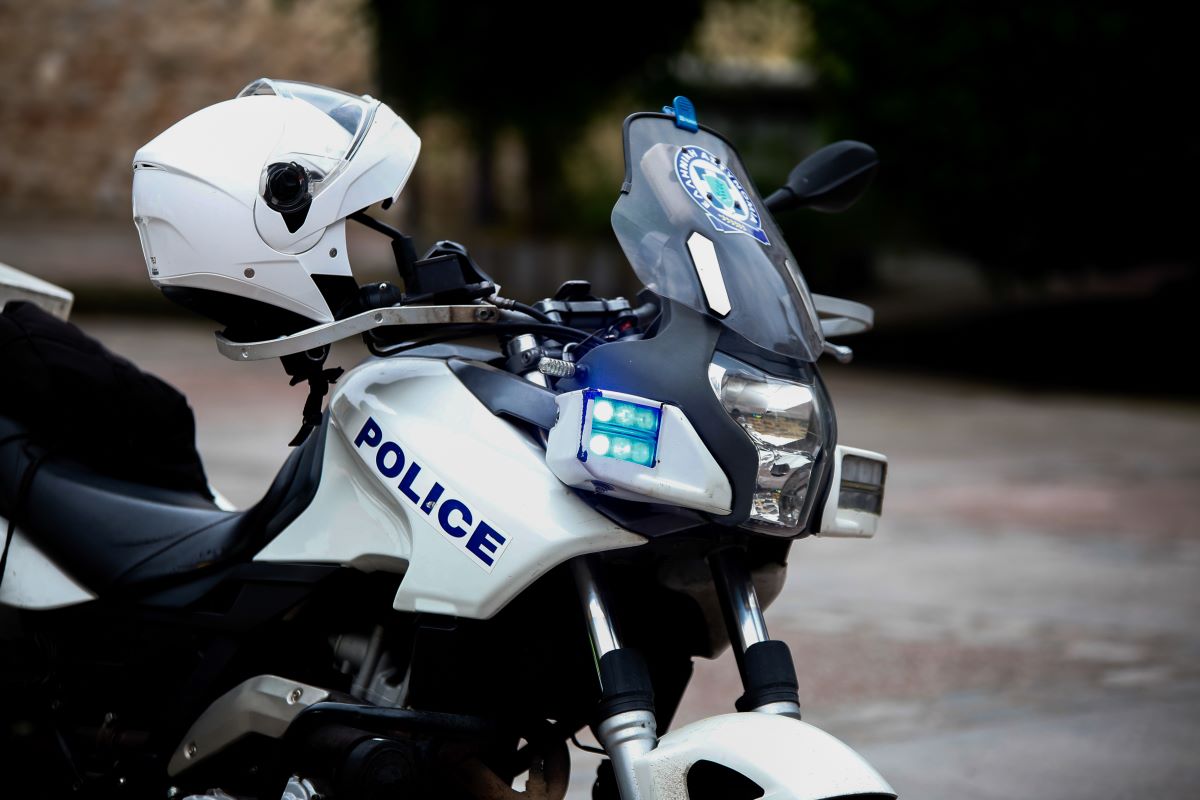 Θεσσαλονίκη: Ξυλοκόπησε άγρια τον 82χρονο πατέρα του – «Γλίστρησε κι έπεσε στην μπανιέρα», δικαιολογήθηκε η μητέρα