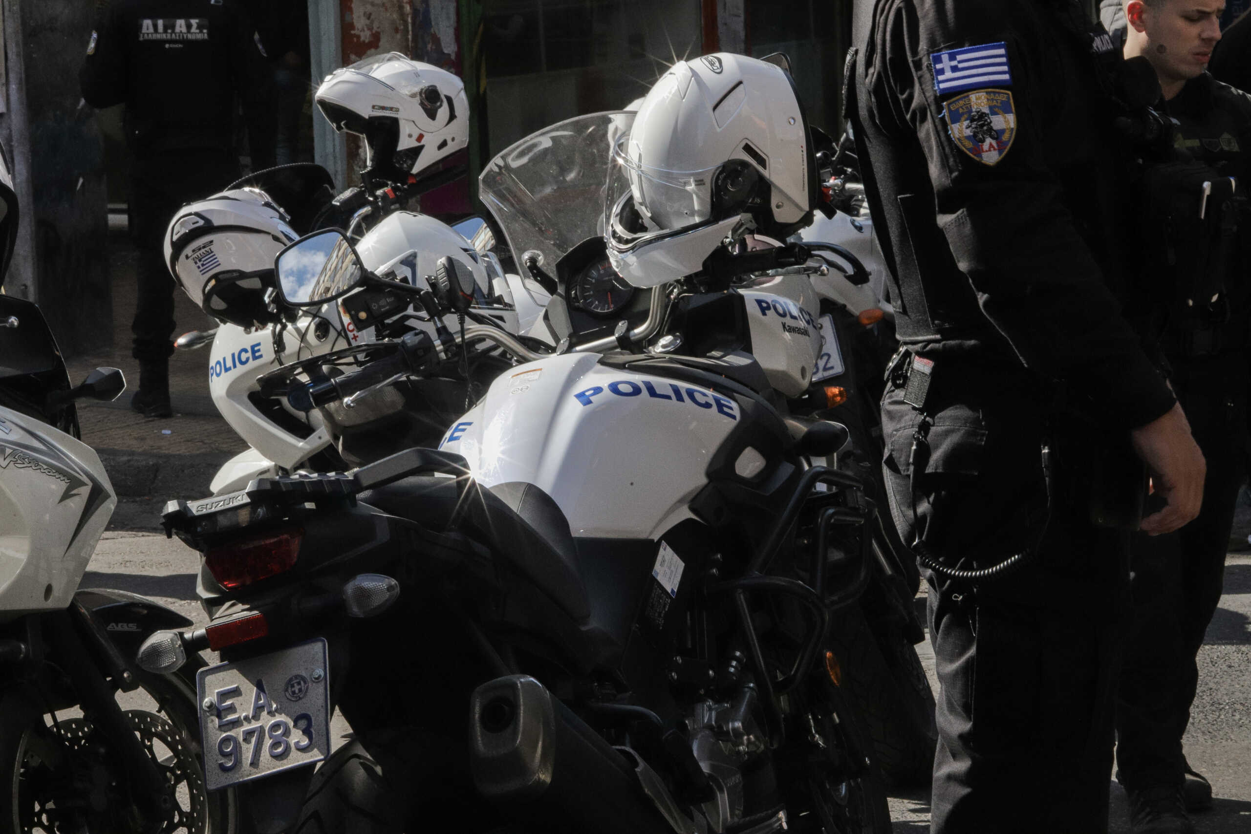 Θεσσαλονίκη: Αιματηρό επεισόδιο στην οδό Γιαννιτσών – Δύο άτομα τραυματίστηκαν με μαχαίρι