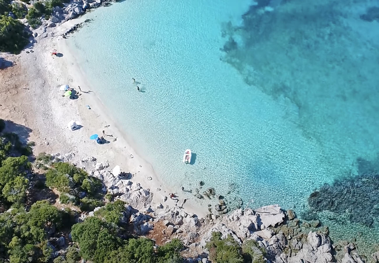 Σαπιέντζα: Το καταπράσινο νησάκι με την ονειρεμένη παραλία!