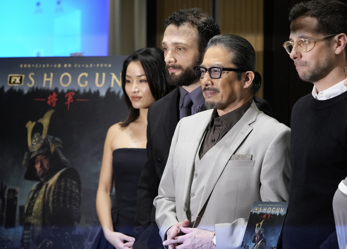 epa11167339 (R-L) US film producer and co-creator Justin Marks, cast members Hiroyuki Sanada, Cosmo Jarvis and Anna Sawai pose at the start of a press conference about the 'Shogun' television series at the Foreign Correspondents' Club of Japan in Tokyo, Japan, 20 February 2024. The 'Shogun' series, an original adaptation of James Clavell’s novel, will premiere on streaming services from 27 February 2024.  EPA