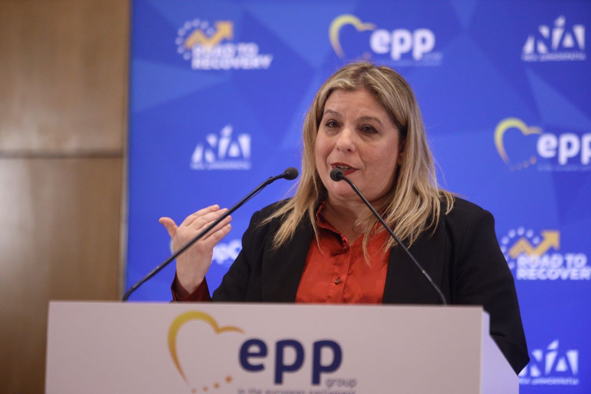 Μαρία Συρεγγέλα: Ειλικρινής συγγνώμη είναι η διαγραφή Πολάκη