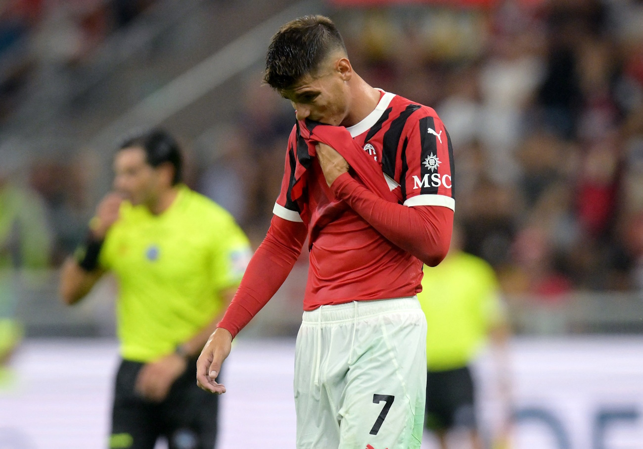 Soccer Football - Serie A - AC Milan v Torino - San Siro, Milan, Italy - August 17, 2024 AC Milan's Alvaro Morata reacts during the match REUTERS