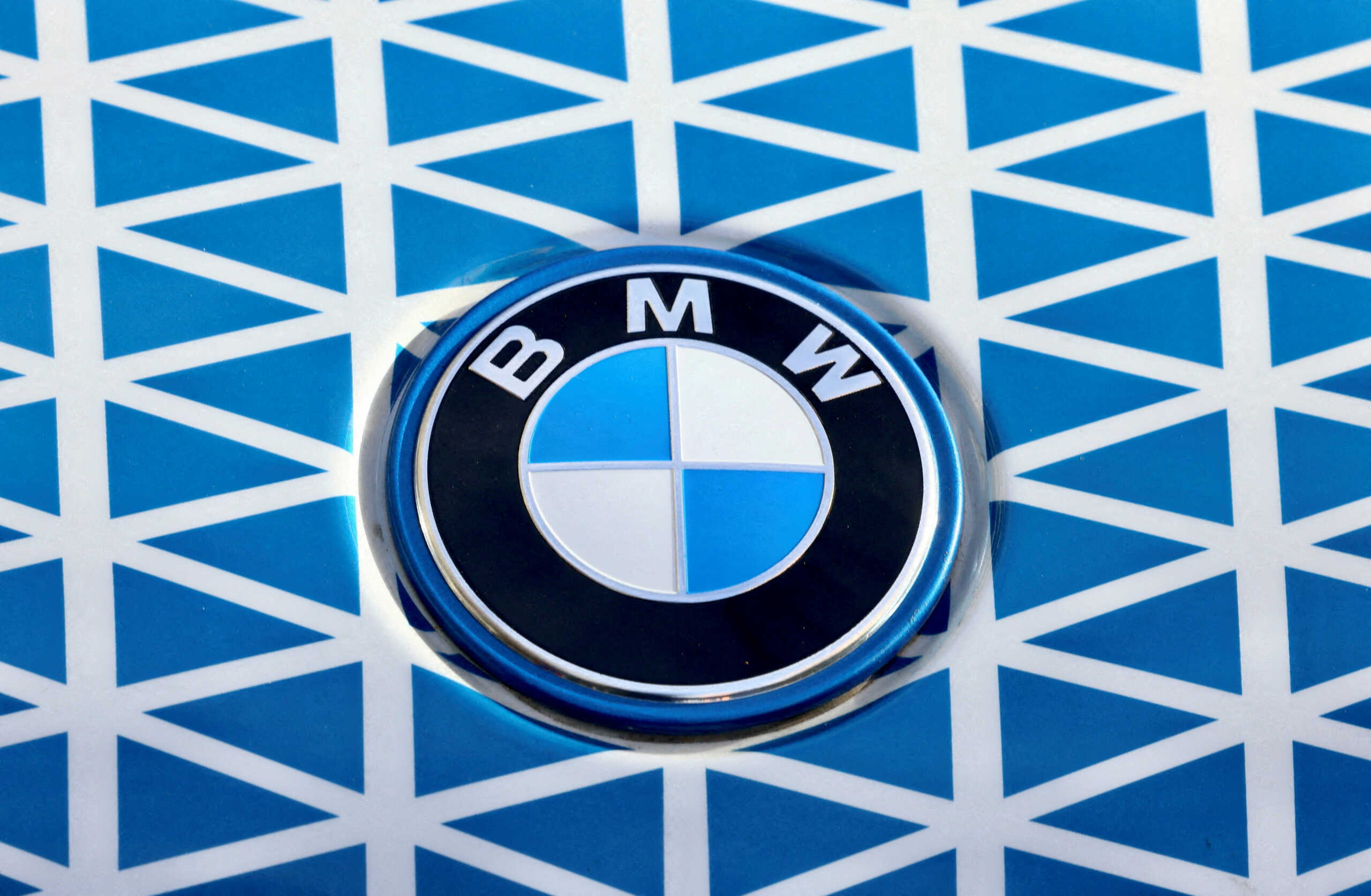 FILE PHOTO: FILE PHOTO: The logo of German automaker BMW is seen in Brussels, Belgium February 28, 2023. REUTERS