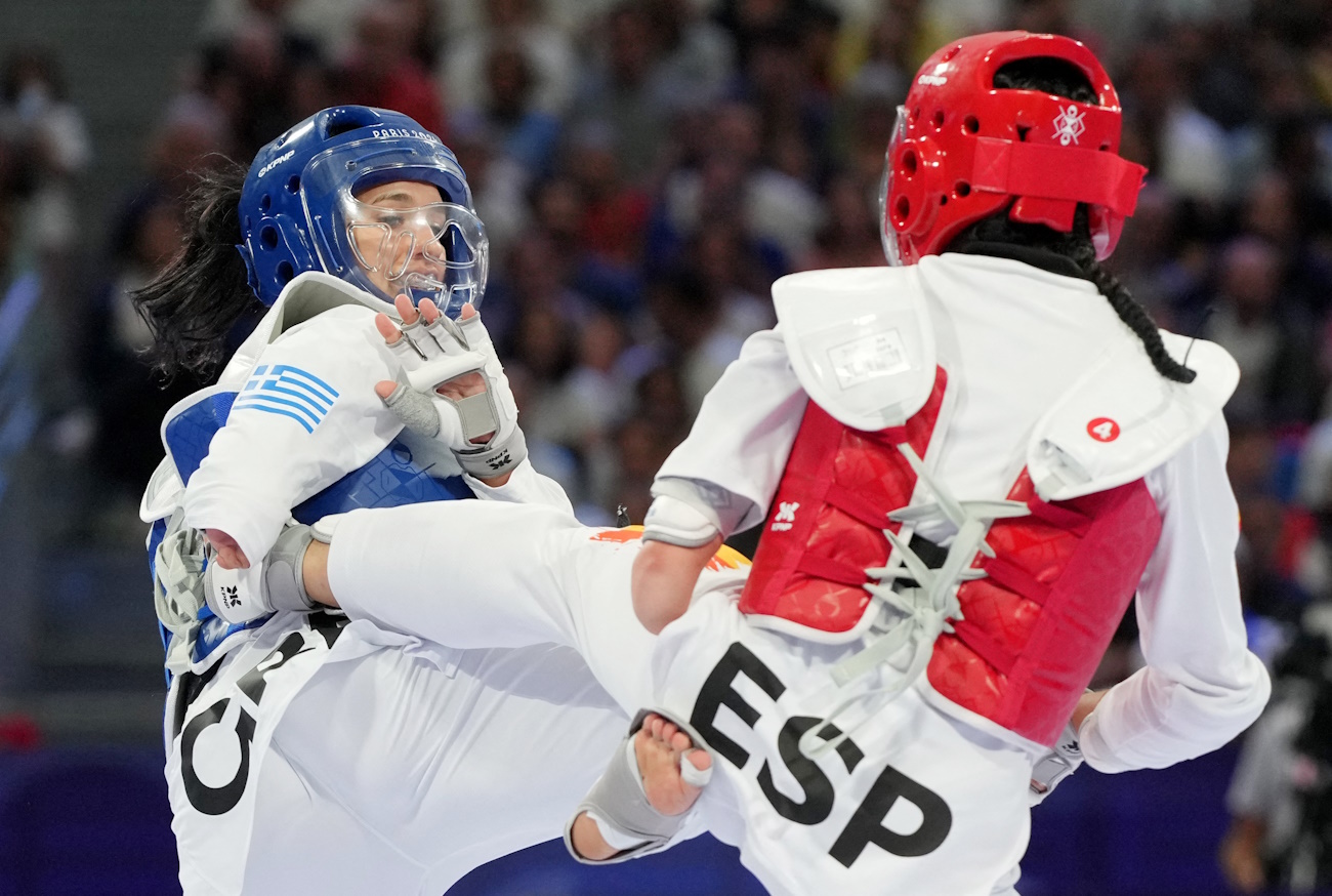 Paris 2024 Paralympics - Taekwondo - Women K44 +65kg Repechage - Grand Palais, Paris, France - August 31, 2024 Eleni Papastamatopoulou of Greece in action against Dalia Santiago Moreno of Spain REUTERS