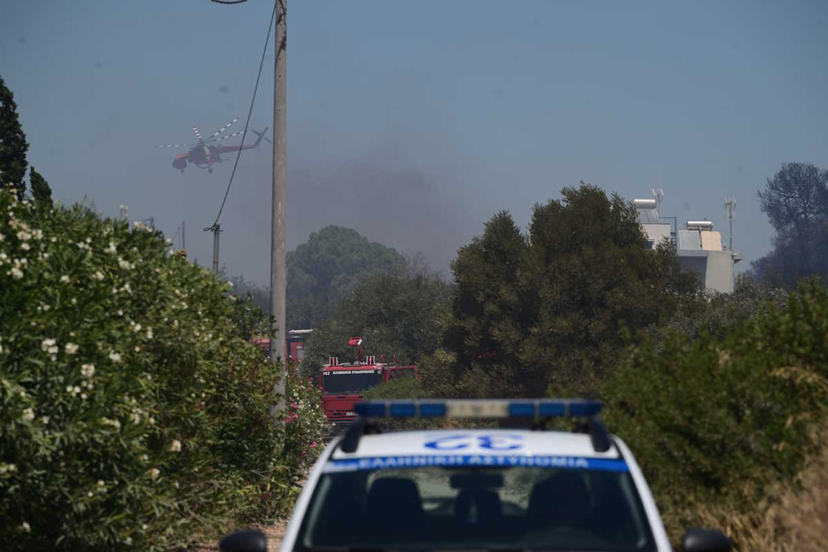 Πυρκαγιά στο Κορωπί στην περιοχή της Αγίας Μαρίνας. Πέμπτη 1 Αυγούστου 2024  (ΤΑΤΙΑΝΑ ΜΠΟΛΑΡΗ
