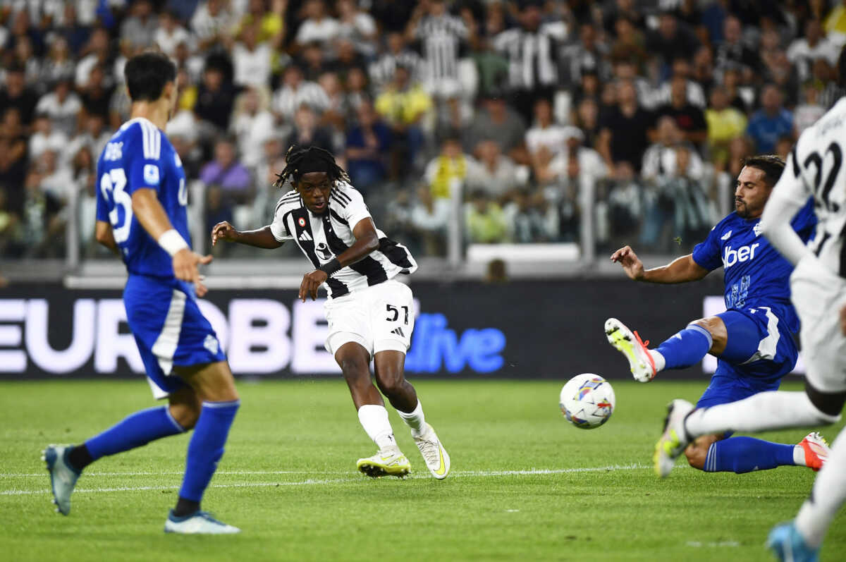 Soccer Football - Serie A - Juventus v Como - Allianz Stadium, Turin, Italy - August 19, 2024 Juventus' Samuel Mbangula scores their first goal REUTERS