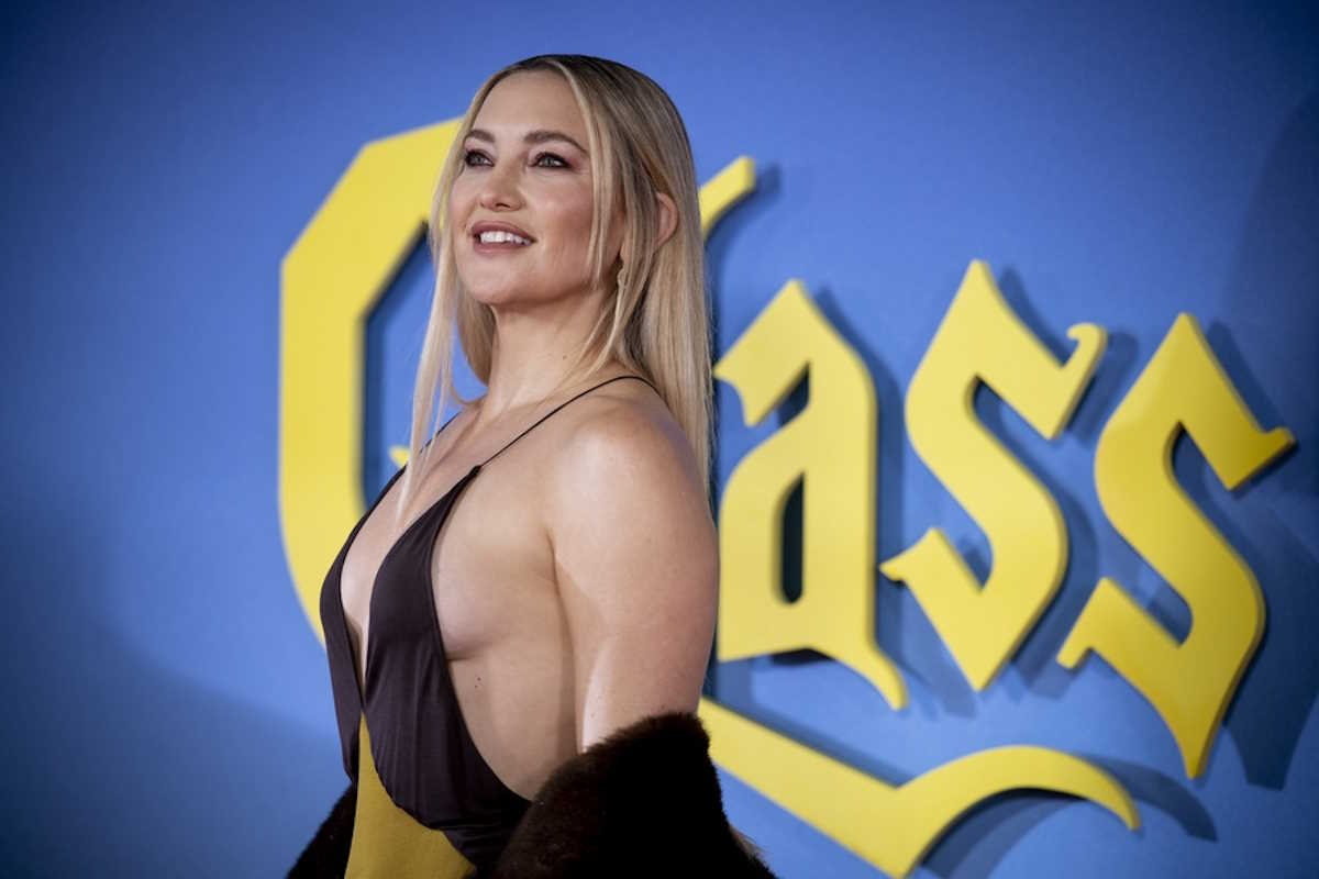 epa10247836 US actor Kate Hudson poses on the red carpet for ‘Glass Onion: A Knives Out Mystery’ premiere during the closing gala of BFI London Film Festival in London, Britain, 16 October 2022. The London Film Festival runs from 05 to 16 October 2022.  EPA