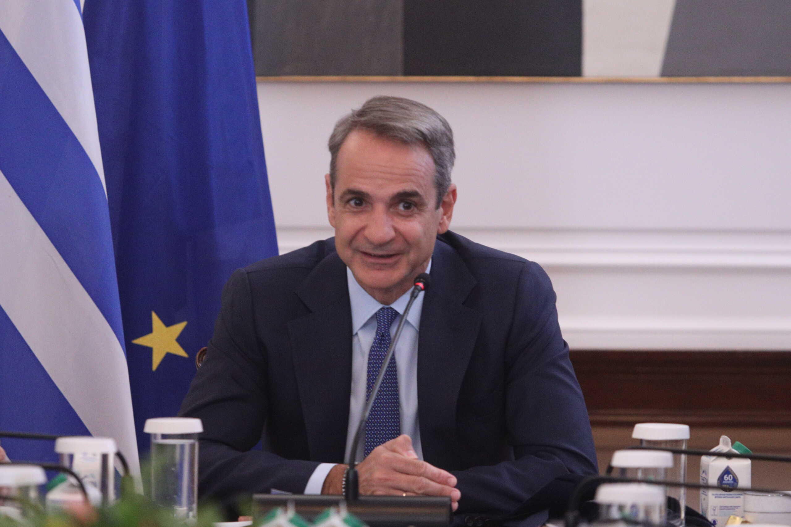 Συνεδρίαση του Υπουργικού Συμβουλίου, Τρίτη 30 Ιουλίου 2024. Στην συνεδρίαση παρουσιάστηκαν τρία νομοσχέδια. Το πρώτο του υπουργείου Δικαιοσύνης και αφορά σε παρεμβάσεις στον Κώδικα Πολιτικής Δικονομίας, τον Κώδικα Οργανισμού Δικαστηρίων και Κατάστασης Δικαστικών Λειτουργών και τον Κώδικα Ποινικής Δικονομίας για την εφαρμογή του νέου δικαστικού χάρτη. Το δεύτερο του υπουργείου Περιβάλλοντος και Ενέργειας για τον εκσυγχρονισμό της διαχείρισης αποβλήτων και το τρίτο του υπουργείου Ψηφιακής Διακυβέρνησης για την ολοκλήρωση της κτηματογράφησης.  
(ΓΙΑΝΝΗΣ ΠΑΝΑΓΟΠΟΥΛΟΣ