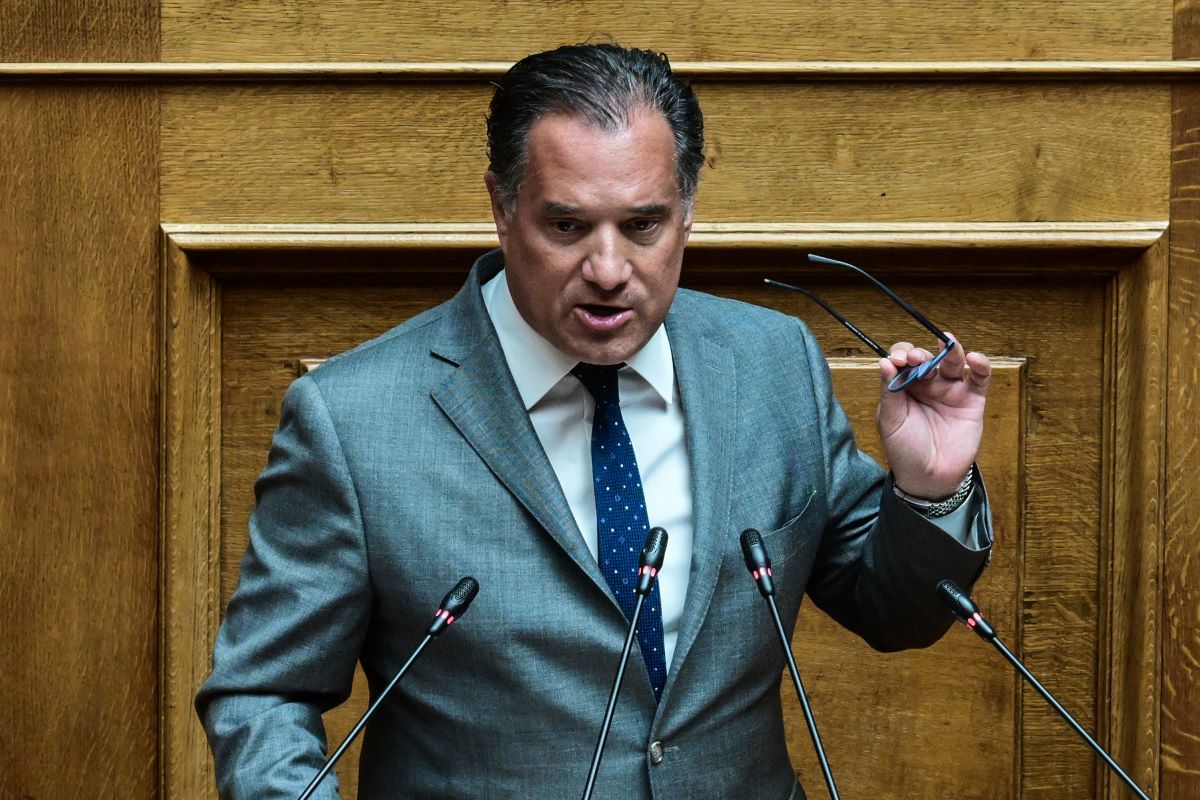 Γεωργιάδης σε Κασσελάκη: Εάν την ενέργεια εναντίον μου την ξόδευες για την Αυγή, θα έκαναν και οι εργαζόμενοι διακοπές