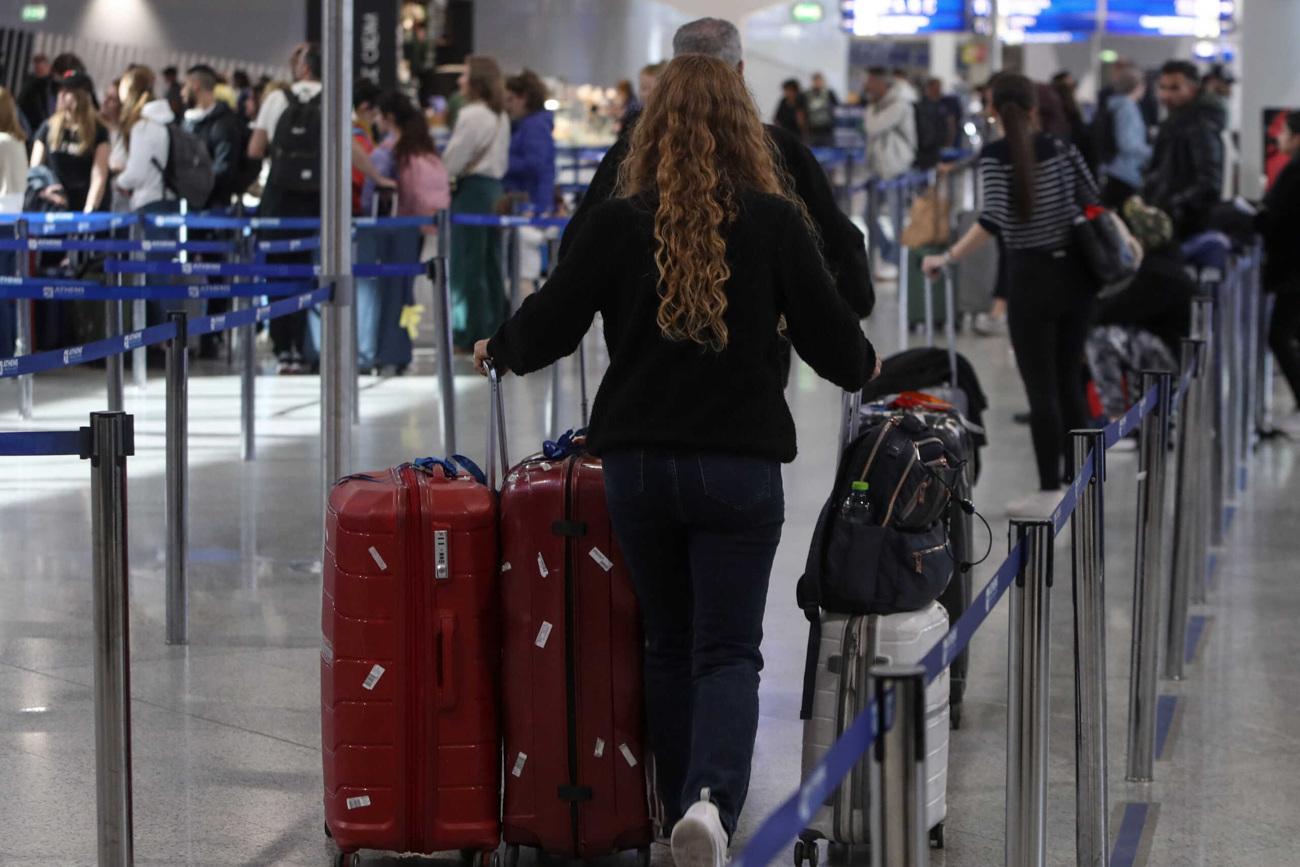 ΚΙΝΗΣΗ ΤΩΝ ΤΑΞΙΔΙΩΤΩΝ ΣΤΟ ΑΕΡΟΔΡΟΜΙΟ "ΕΛΕΥΘΕΡΙΟΣ ΒΕΝΙΖΕΛΟΣ".