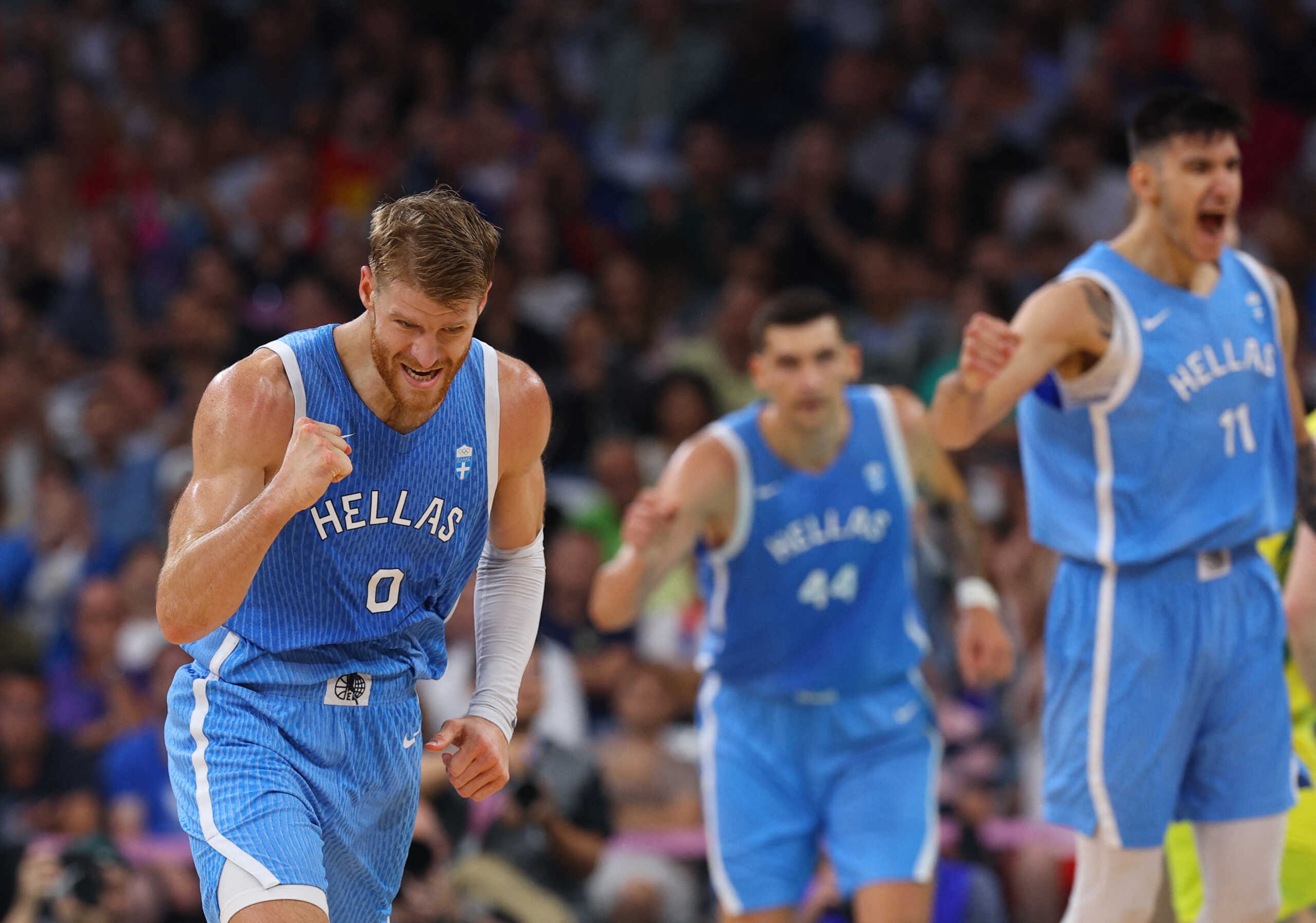 Paris 2024 Olympics - Basketball - Men's Group Phase - Group A - Australia vs Greece - Lille, Pierre Mauroy Stadium, Villeneve-d'Ascq, France - August 02, 2024. Thomas Walkup of Greece celebrates a basket REUTERS