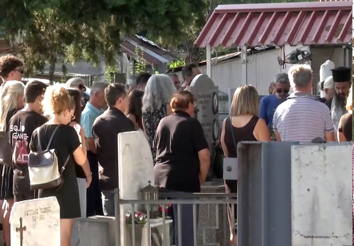 Χαλκιδική: Σε κλίμα οδύνης το μνημόσυνο του 19χρονου που σκοτώθηκε στο λούνα παρκ