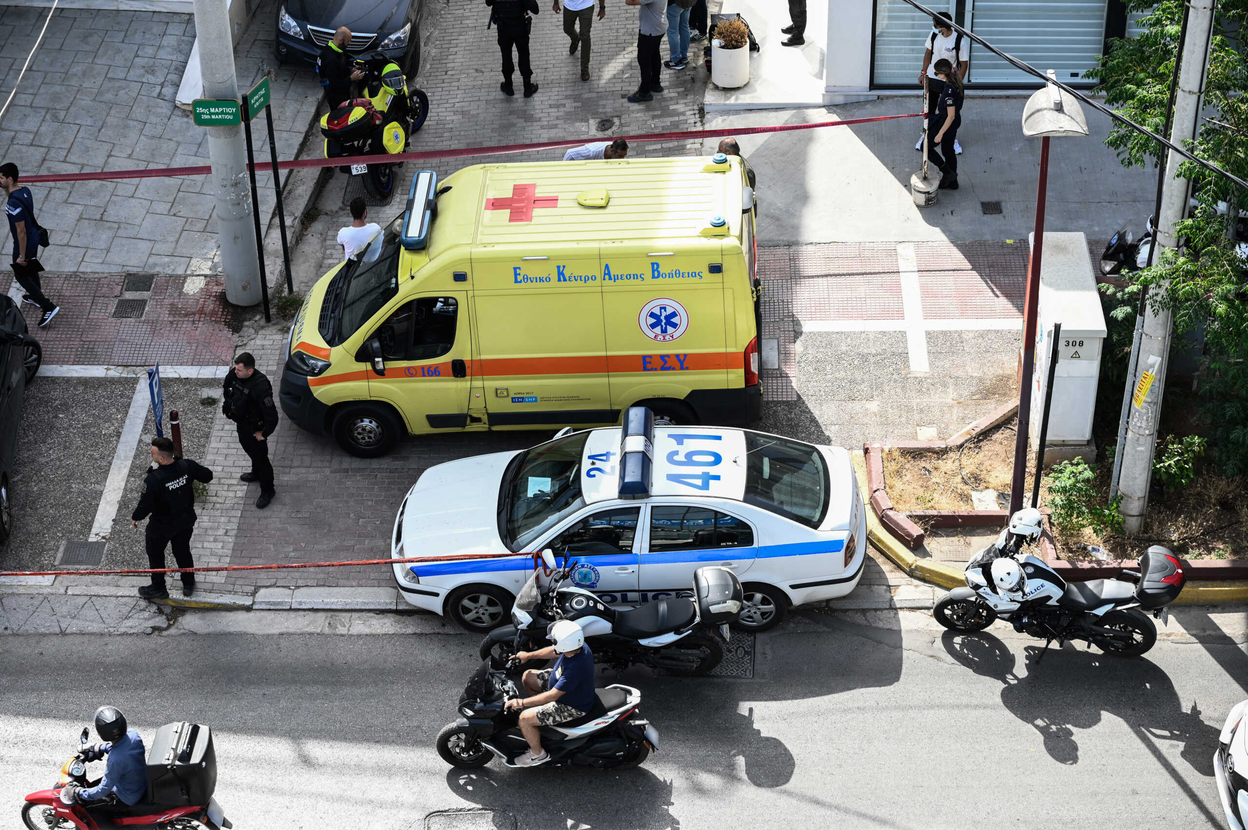 Δολοφονία άνδρα μέσα σε αυτοκίνητο, στη συμβολή των οδών 25ης Μαρτίου και Κρήτης στο Ψυχικό, Τρίτη 2 Ιουλίου 2024. 
(ΣΩΤΗΡΗΣ ΔΗΜΗΤΡΟΠΟΥΛΟΣ