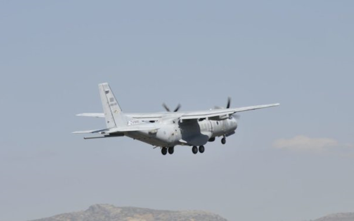 Τουρκικό αεροσκάφος CN-235 παραβίασε δύο φορές το FIR Αθηνών στο νοτιοανατολικό Αιγαίο