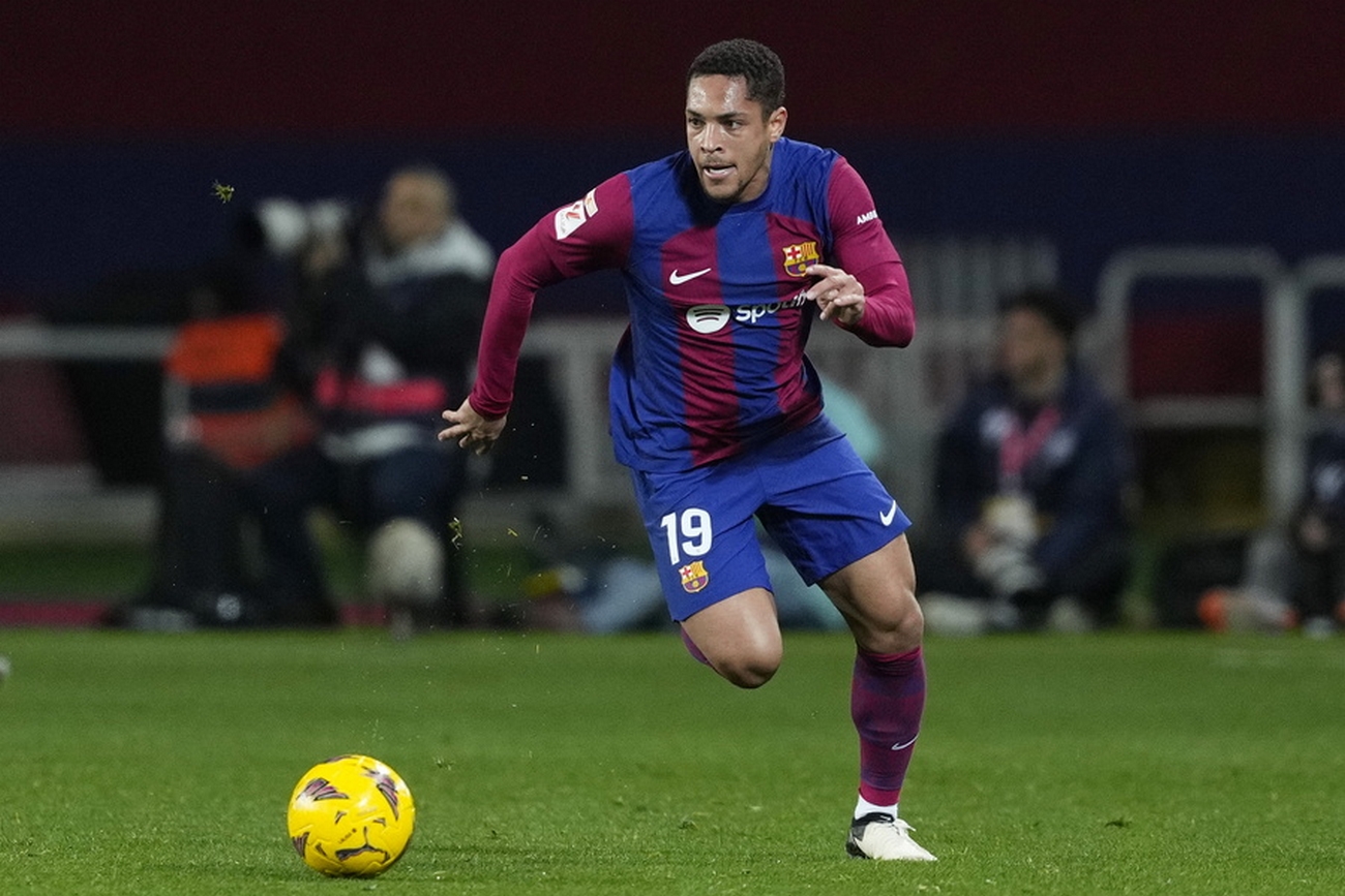 epa11208004 FC Barcelona's Vitor Roque in action during the Spanish LaLiga soccer match between FC Barcelona and RCD Mallorca in Barcelona, Spain, 08 March 2024.  EPA