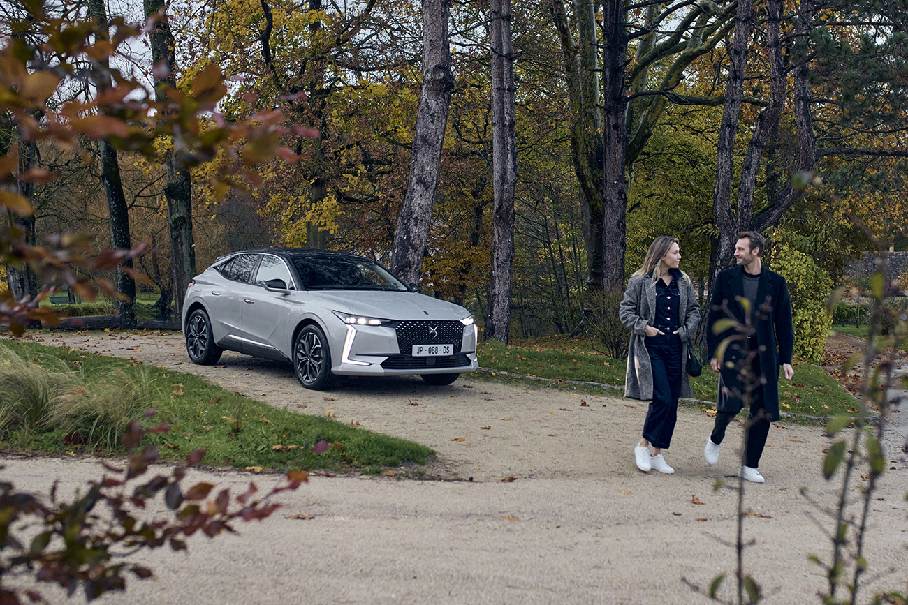Νέο DS 4 Hybrid: Η επιτομή της γαλλικής φινέτσας τώρα διαθέσιμη με υβριδική τεχνολογία