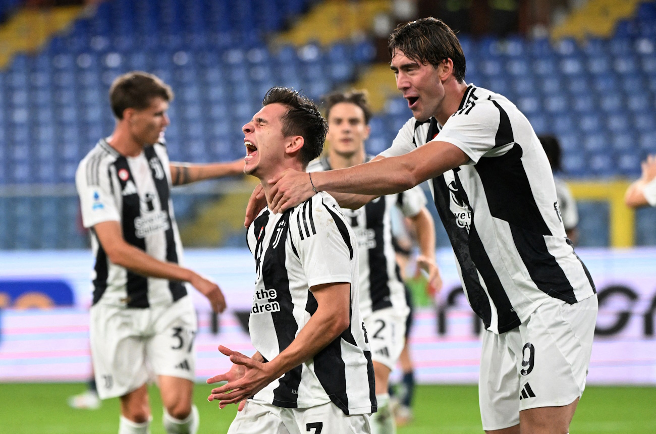 Soccer Football - Serie A - Genoa v Juventus - Stadio Comunale Luigi Ferraris, Genoa, Italy - September 28, 2024 Juventus' Francisco Conceicao celebrates scoring their third goal with Dusan Vlahovic REUTERS
