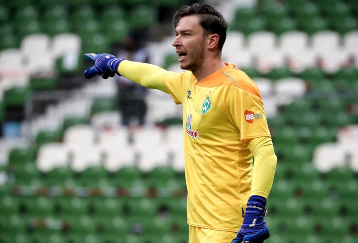 epa09072179 Bremen's goalkeeper Jiri Pavlenka reacts during the German Bundesliga soccer match between Werder Bremen and Bayern Muenchen in Bremen, Germany, 13 March 2021.  EPA