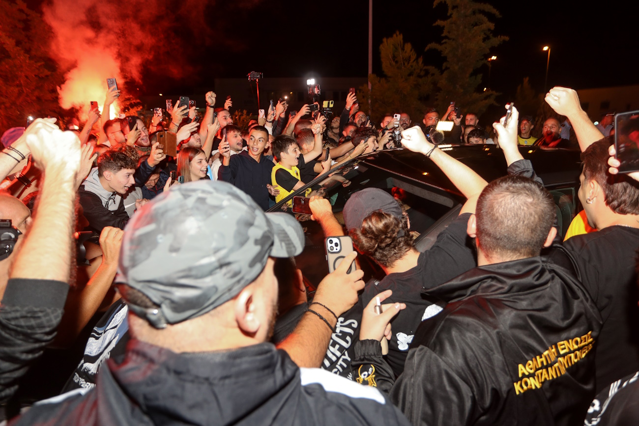 ΑΦΙΞΗ ΤΟΥ ΑΝΤΟΝΙ ΜΑΡΣΙΑΛ ΓΙΑ ΤΗΝ ΑΕΚ (ΘΑΝΑΣΗΣ ΔΗΜΟΠΟΥΛΟΣ
