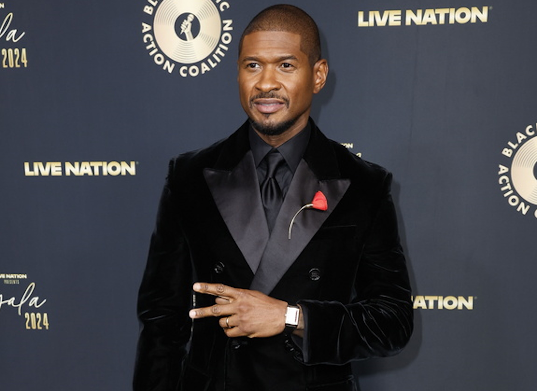 epa11615015 US singer-songwriter and dancer Usher attends the 2024 Black Music Action Coalition Gala at The Beverly Hilton in Beverly Hills, California, USA, 19 September 2024.  EPA