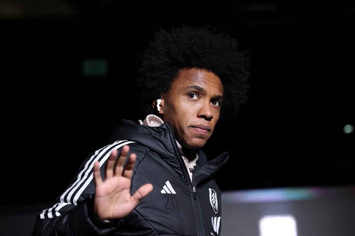 epa11101757 Willian Borges Da Silva of Fulham arrives at Craven Cottage ahead of the EFL Carabao Cup semi final 2nd leg match between Fulham FC and Liverpool FC, in London, Britain, 24 January 2024.  EPA