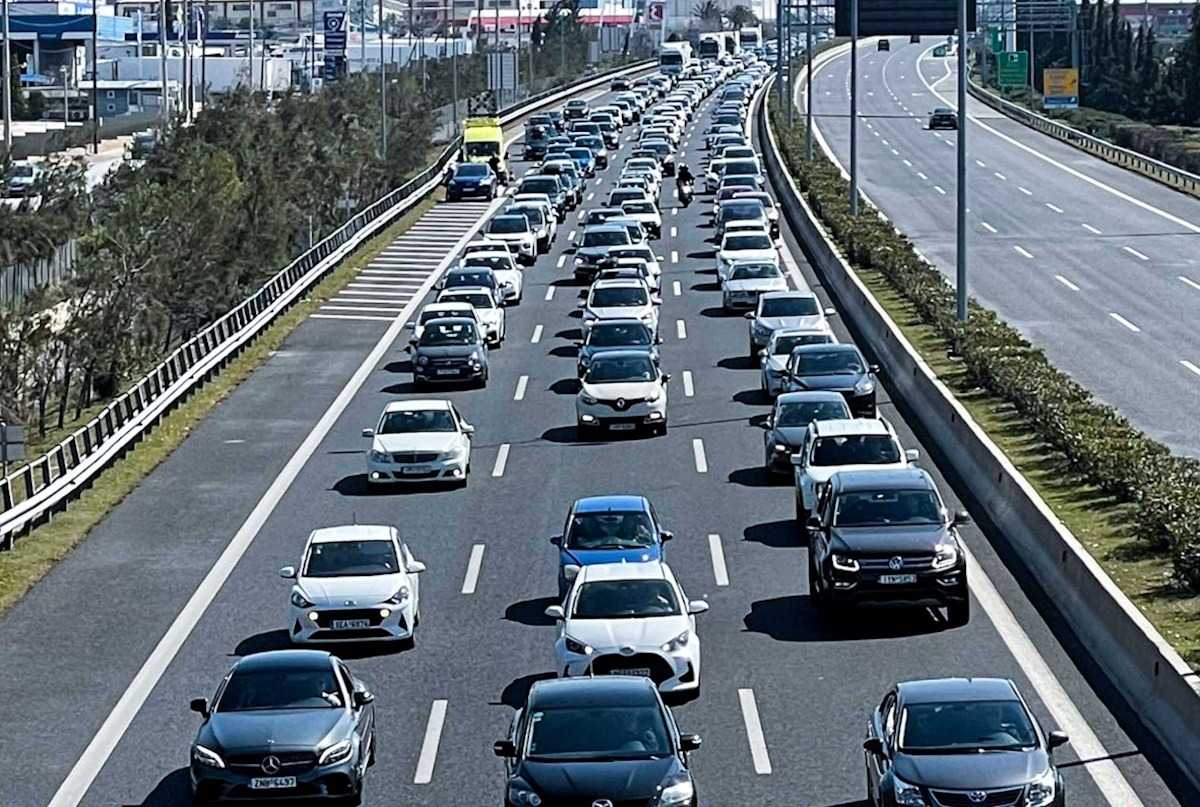 Αττική Οδός: Κυκλοφοριακές ρυθμίσεις από σήμερα στις 10 το βράδυ μέχρι αύριο το πρωί λόγω εργασιών