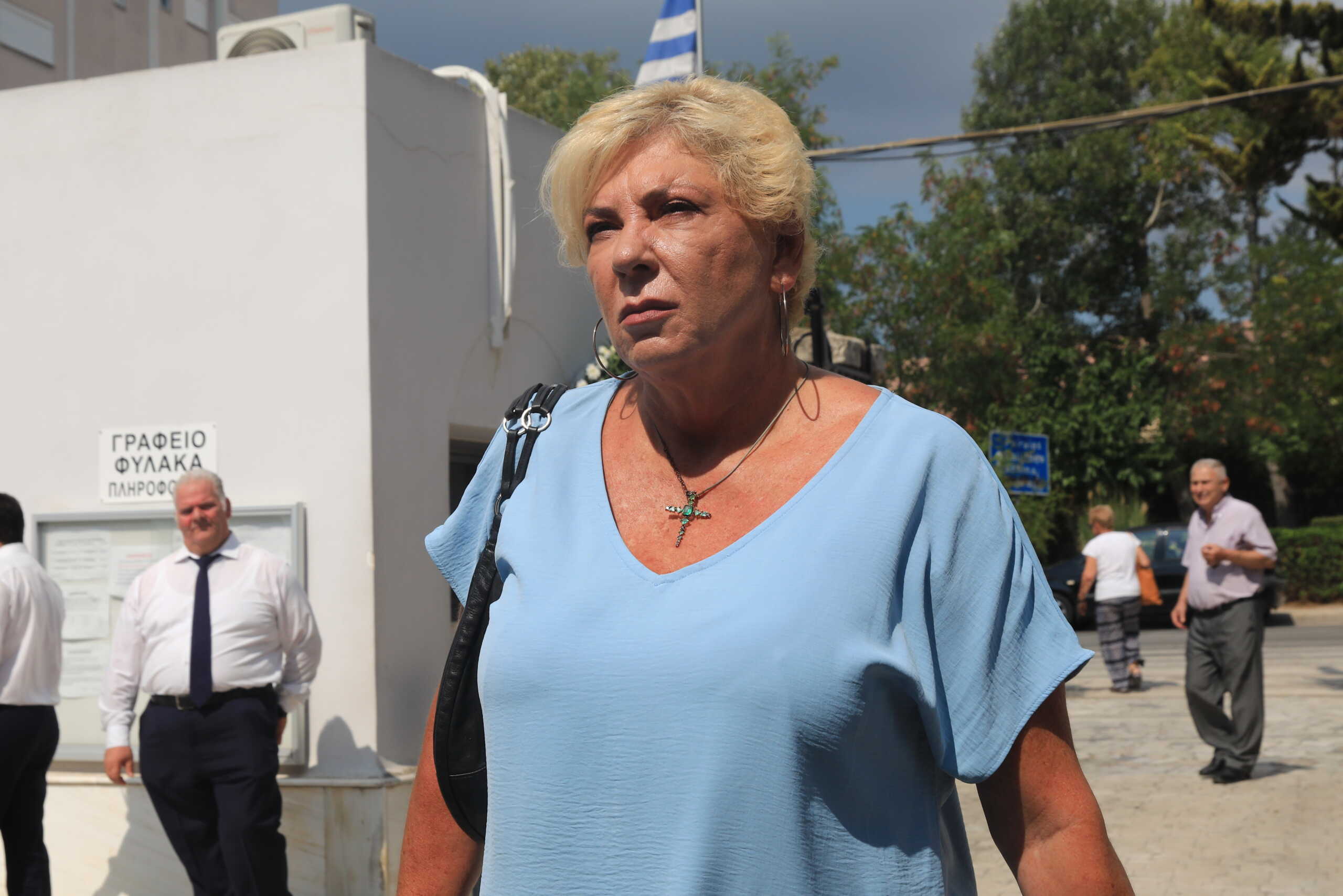 Κηδεία της τραγουδίστριας Λιζέτας Νικολάου στο Κοιμητήριο Παλαιού Φαλήρου, Δευτέρα 14 Αυγούστου 2023. Η Λιζέτα Νικολάου πέθανε το πρωί της Παρασκευής (11
(ΓΙΑΝΝΗΣ ΠΑΝΑΓΟΠΟΥΛΟΣ