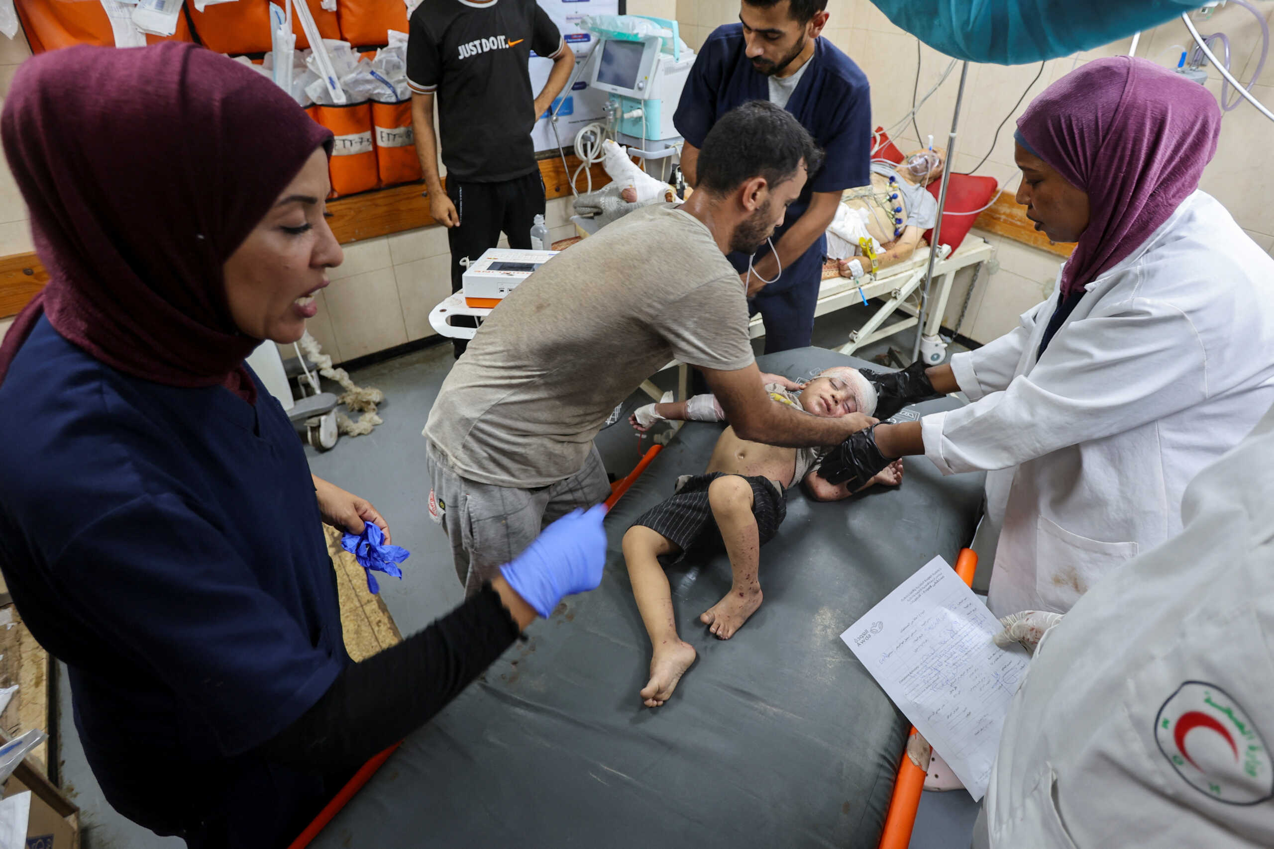 A Palestinian boy wounded in an Israeli strike receives treatment at al-Aqsa Martyrs hospital, amid the Israel-Hamas conflict, in Deir Al-Balah in the central Gaza Strip, September 4, 2024. REUTERS