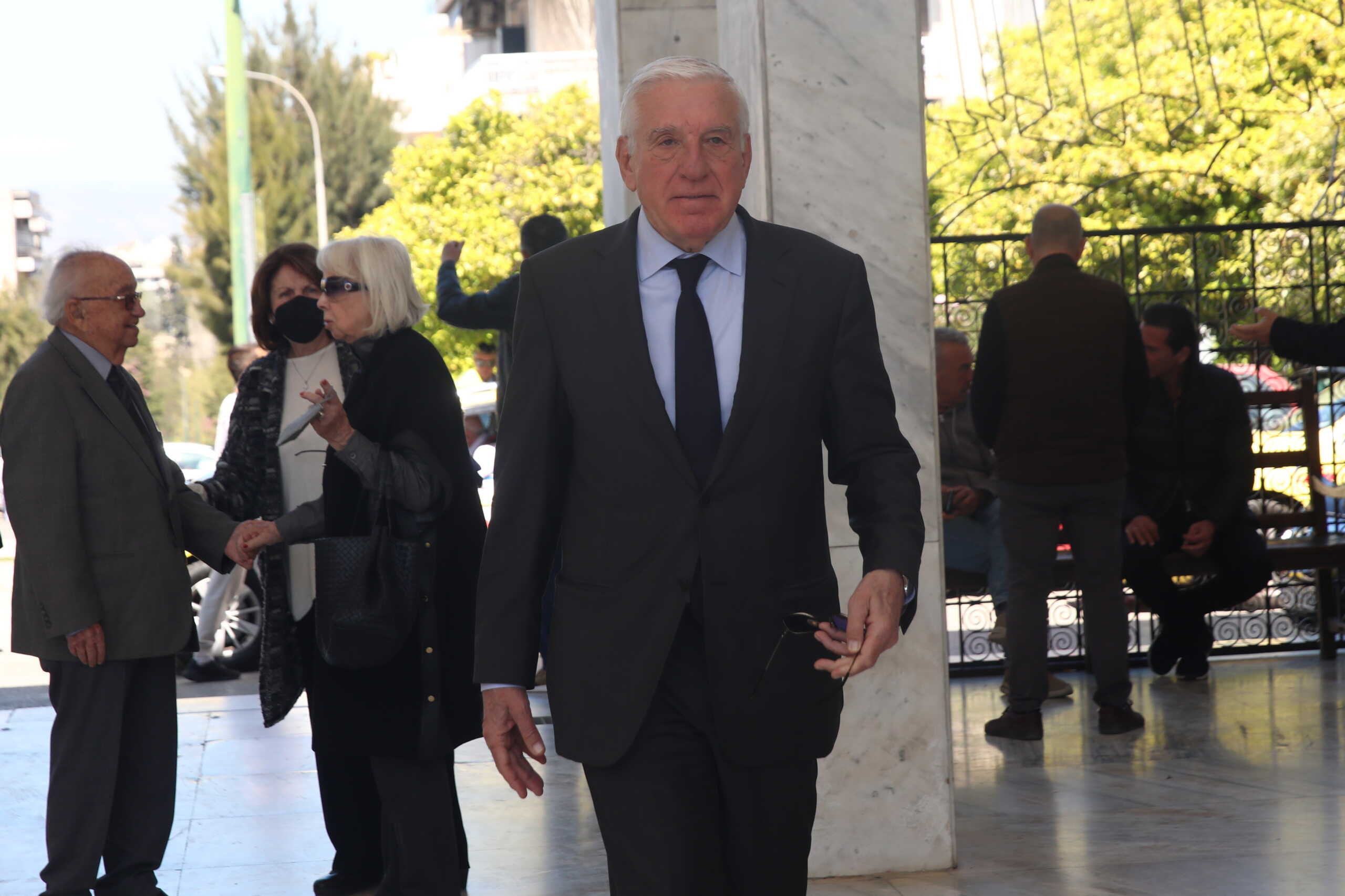 Κηδεία του πρώην εκδότη του "Έθνους" και επιχειρηματία Γιώργου Μπόμπολα, που πέθανε σε ηλικία 94 ετών, από το Α' Νεκροταφείο Αθηνών, Μεγάλη Πέμπτη 13 Απριλίου 2023. 
(ΓΙΑΝΝΗΣ ΠΑΝΑΓΟΠΟΥΛΟΣ