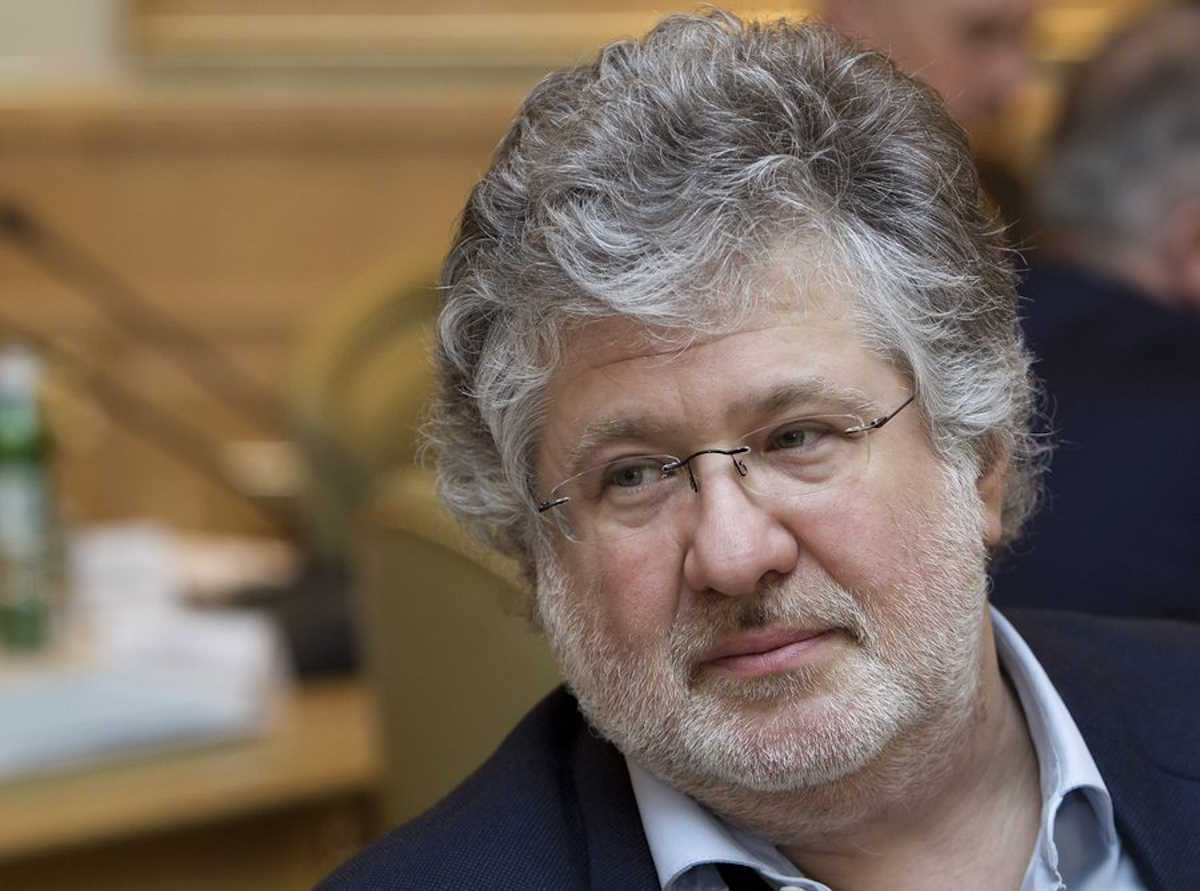 epa04678001 A picture made available on 25 March 2015 shows Igor Kolomoisky, the governor of Dnipropetrovsk region, at the Presidential Office in Kiev, Ukraine, 30 April 2014. Ukrainian President Petro Poroshenko accepted the resignation of Dinpropetrovsk governor Igor Kolomoisky and replaced him with Valentyn Reznychenko, the presidential press service reported.  EPA