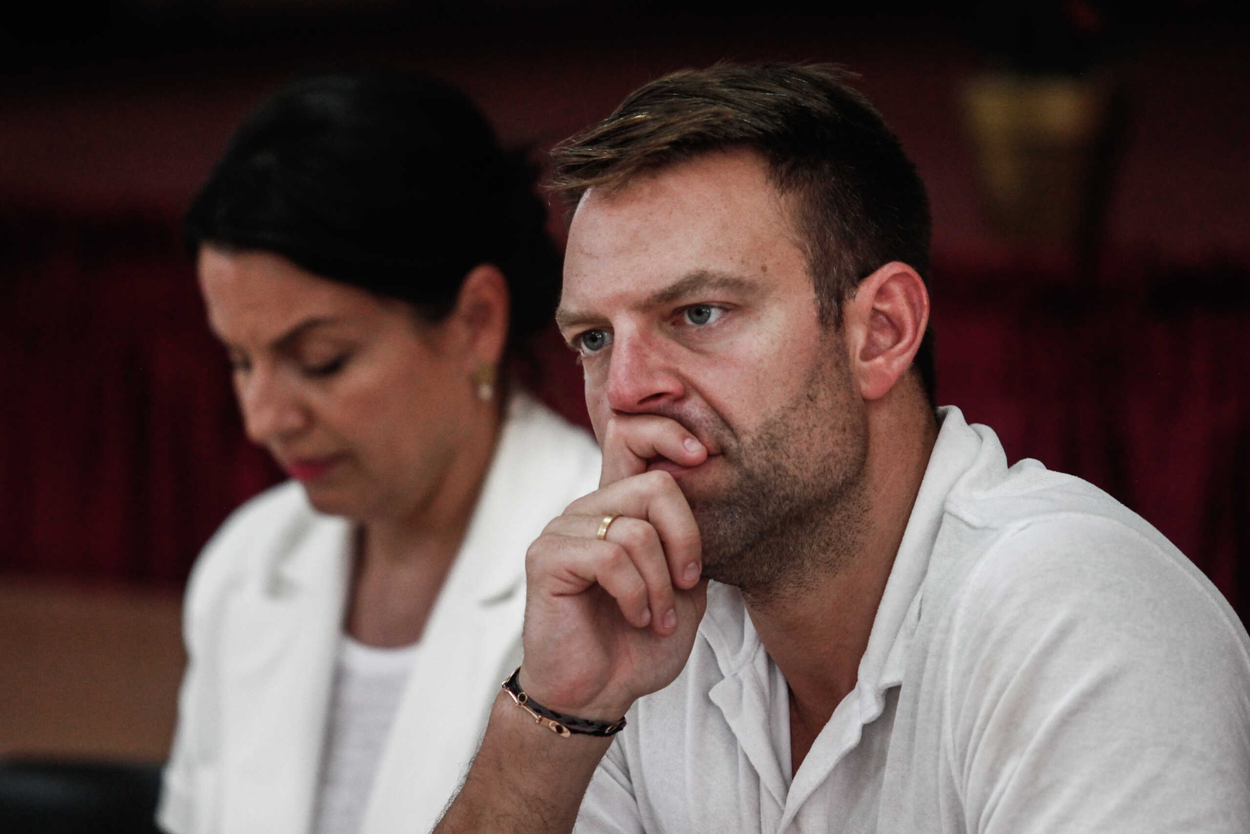 Επίσκεψη του προέδρου του ΣΥΡΙΖΑ - Προοδευτική Συμμαχία Στέφανου Κασσελάκη στα Μεγάλα καλύβια τρικάλων, Παρασκευή 6 Σεπτεμβρίου 2024. Ο Στέφανος Κασσελάκης συναντήθηκε με πλημμυροπαθείς και επισκέφθηκε σπίτια που καταστράφηκαν από τις πλημμύρες της κακοκαιρίας "Ντάνιελ", έναν χρόνο πριν.  
(ΘΑΝΑΣΗΣ ΚΑΛΛΙΑΡΑΣ