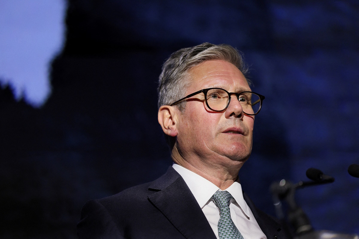 FILE PHOTO: British Prime Minister Keir Starmer speaks at the Holocaust Educational Trust (HET) appeal dinner, in London, Britain, September 16, 2024. REUTERS