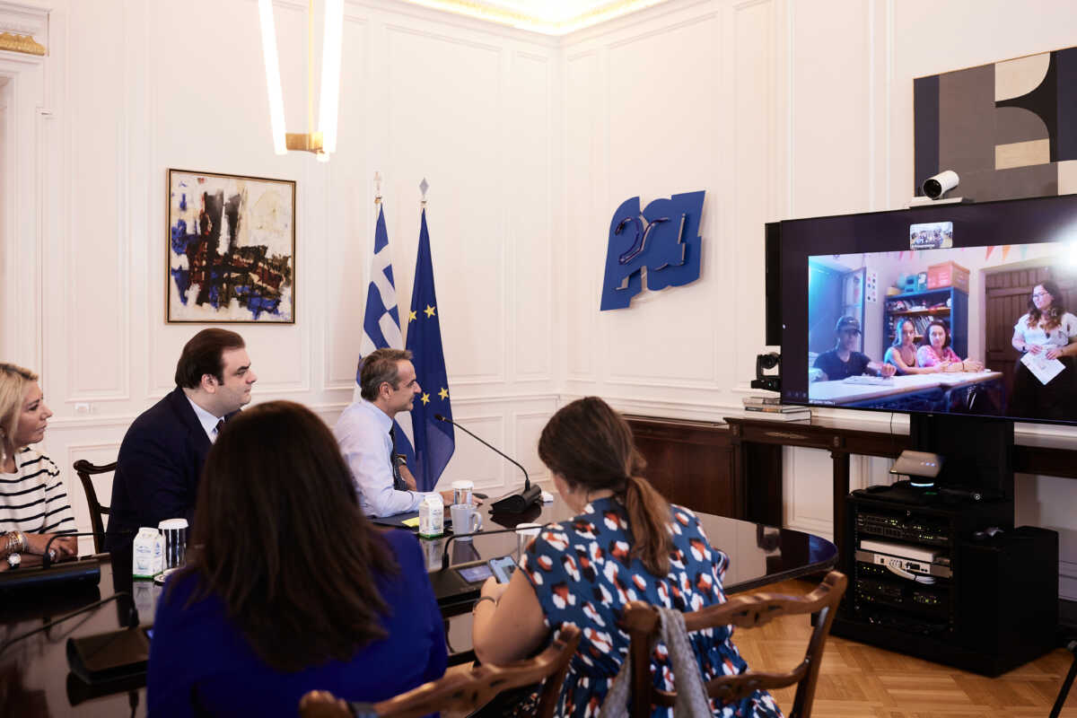Τηλεδιάσκεψη του Πρωθυπουργού Κυριάκου Μητσοτάκη με το σχολείο της Γαύδου, Παρασκευή 13 Σεπτεμβρίου 2024. 
(ΔΗΜΗΤΡΗΣ ΠΑΠΑΜΗΤΣΟΣ