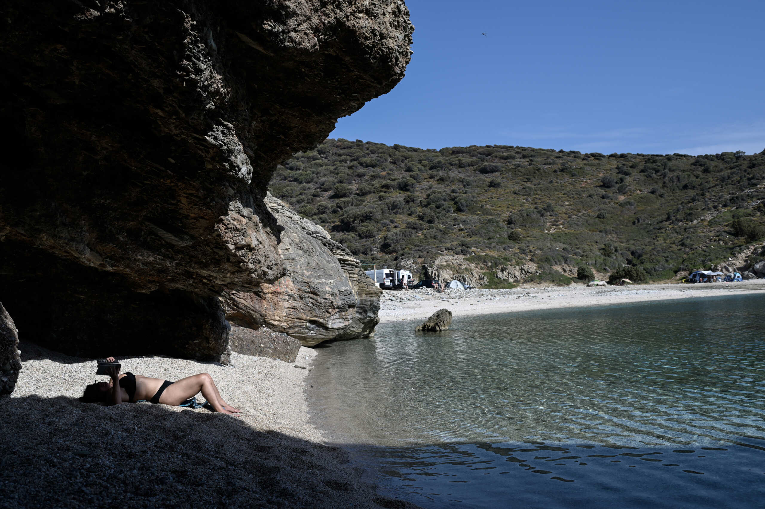 ΗΣΥΧΕΣ ΔΙΑΚΟΠΕΣ ΤΟΝ ΣΕΠΤΕΜΒΡΙΟ ΣΕ ΑΔΕΙΕΣ ΠΑΡΑΛΙΕΣ ΚΑΙ ΥΠΕΡΟΧΑ ΜΕΡΗ ΤΗΣ ΝΟΤΙΑΣ ΕΥΒΟΙΑΣ (ΜΙΧΑΛΗΣ ΚΑΡΑΓΙΑΝΝΗΣ