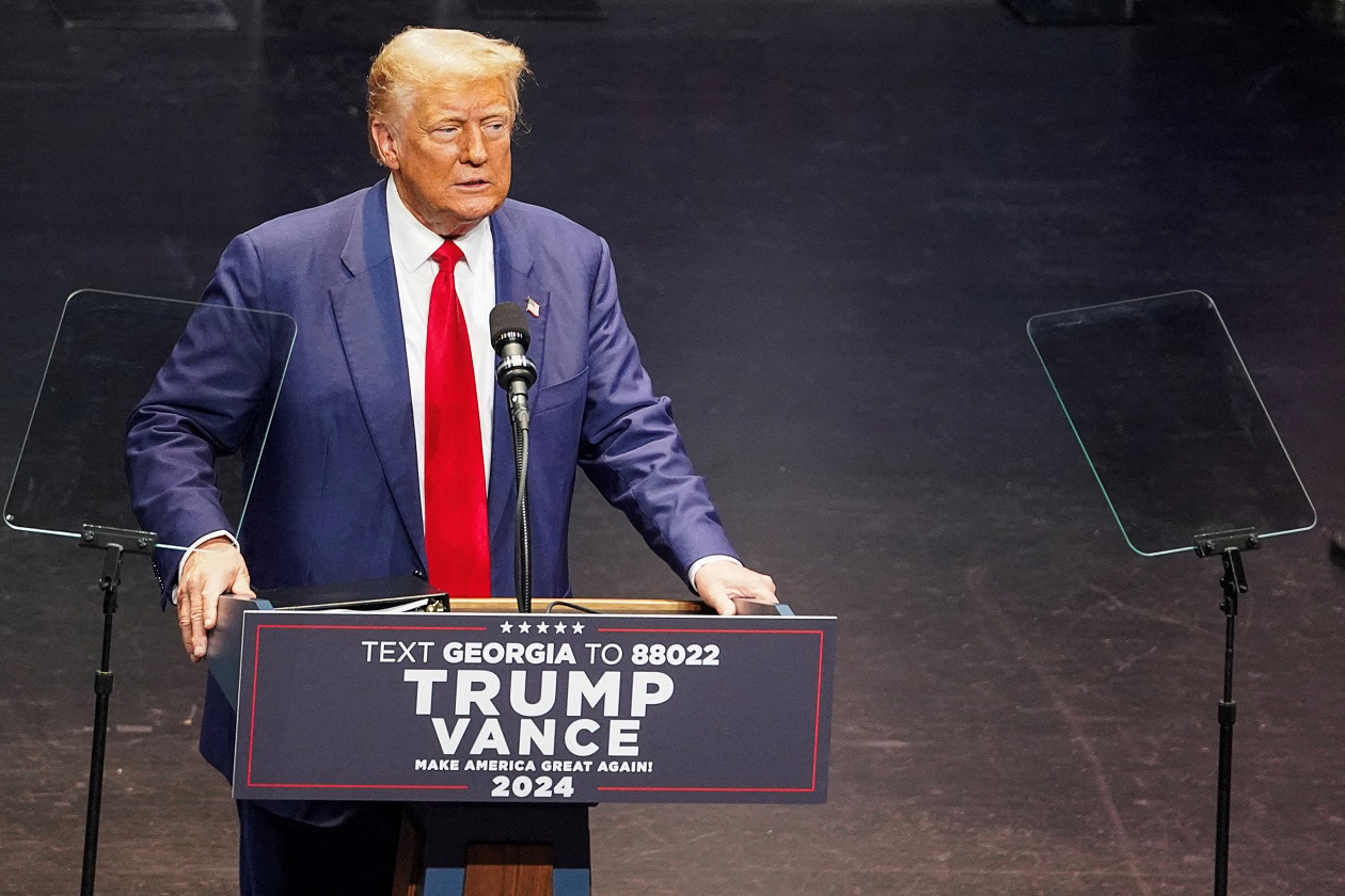 FILE PHOTO: Republican presidential nominee and former U.S. President Donald Trump makes a campaign speech at the Johnny Mercer Theatre Civic Center in Savannah, Georgia, U.S. September 24, 2024.  REUTERS