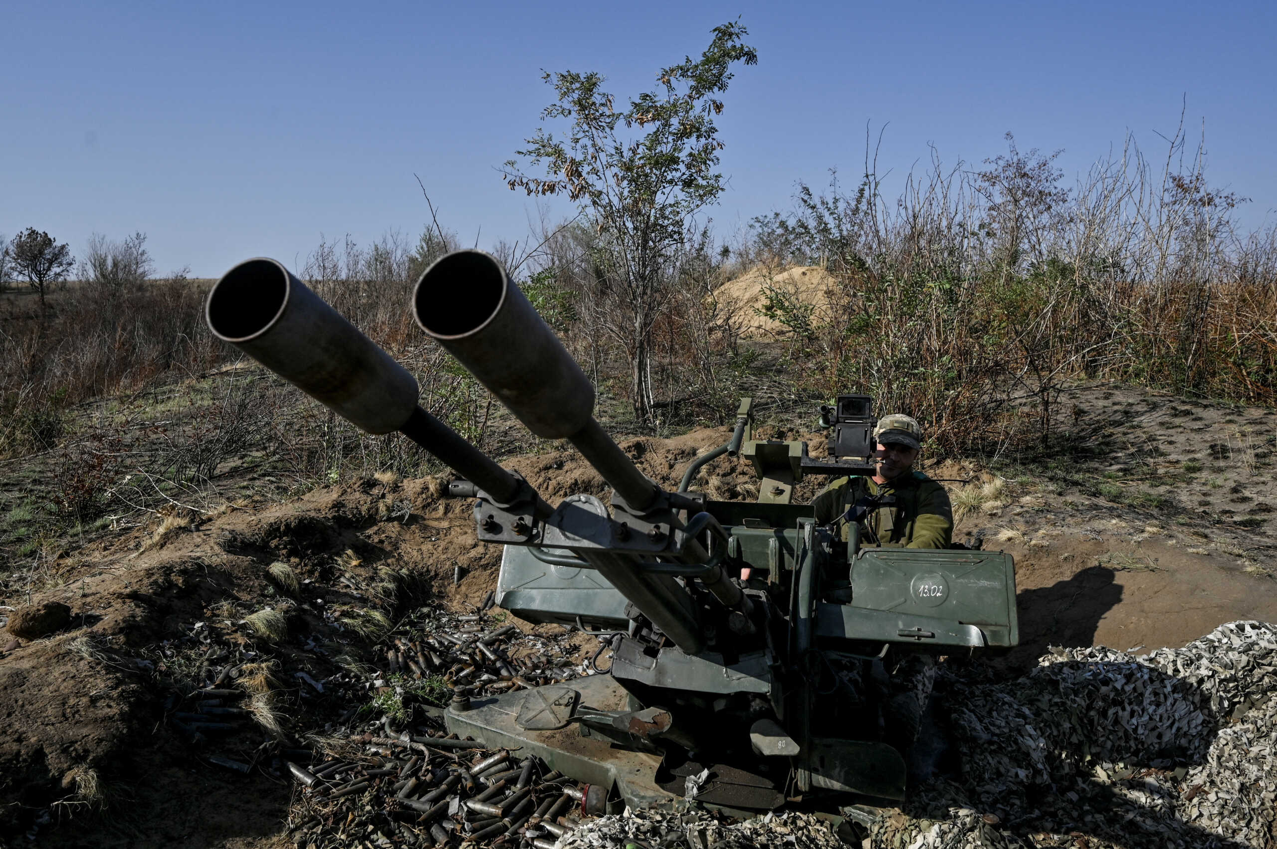A Ukrainian serviceman operates ZU-23-2  anti-aircraft cannon during a combat shift near a frontline, amid Russia's attack on Ukraine, in Zaporizhzhia region, Ukraine September 21, 2024. REUTERS