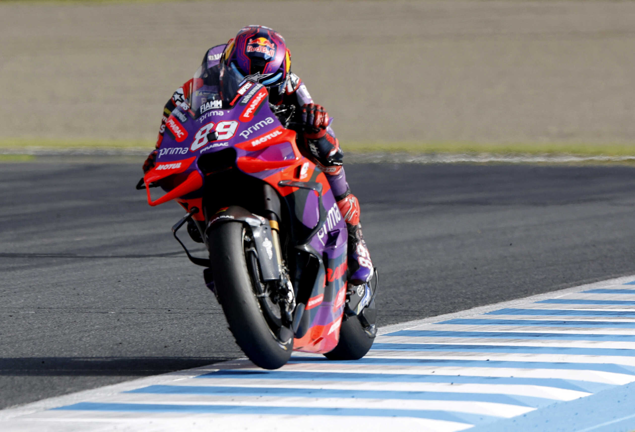 MotoGP - Japanese Grand Prix - Mobility Resort Motegi, Motegi, Japan - October 6, 2024 Prima Pramac Racing's Jorge Martin in action during the MotoGP race REUTERS