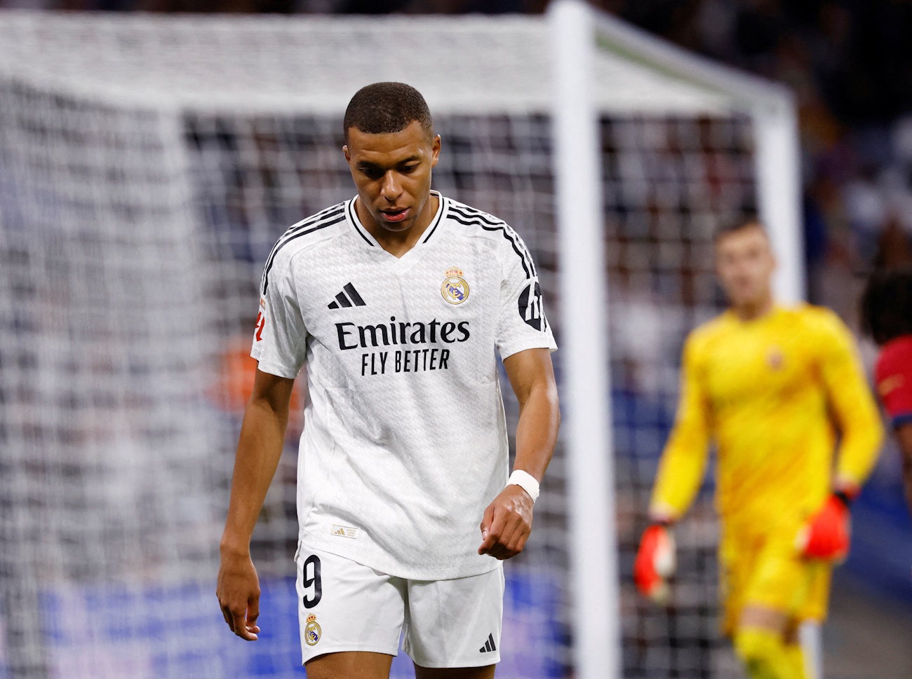 Soccer Football - LaLiga - Real Madrid v FC Barcelona - Santiago Bernabeu, Madrid, Spain - October 26, 2024 Real Madrid's Kylian Mbappe reacts REUTERS