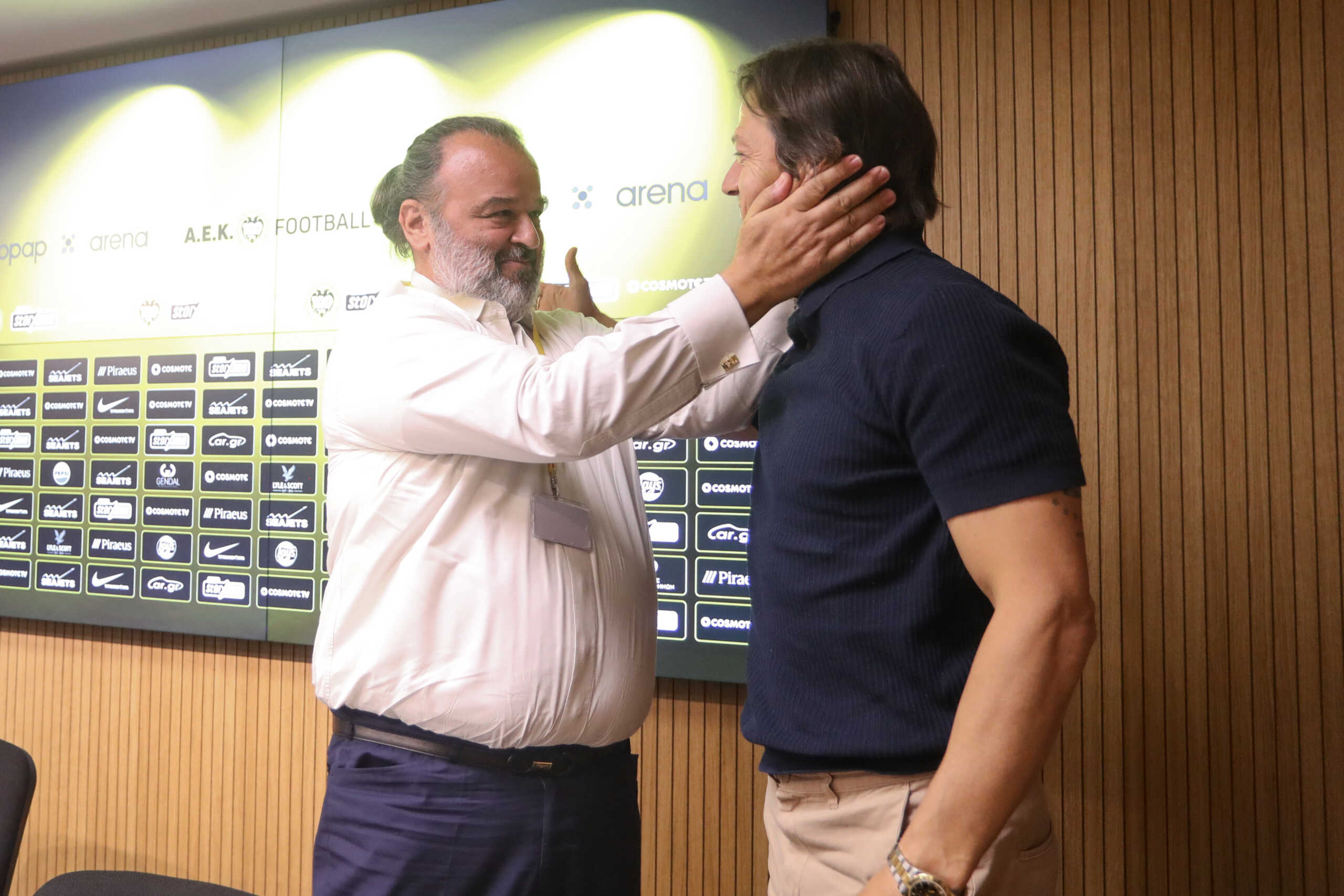 ΣΥΝΕΝΤΕΥΞΗ ΤΥΠΟΥ ΤΟΥ ΝΕΟΥ ΙΔΙΟΚΤΗΤΗ ΤΗΣ ΠΑΕ ΑΕΚ ΜΑΡΙΟΥ ΗΛΙΟΠΟΥΛΟΥ (ΘΑΝΑΣΗΣ ΔΗΜΟΠΟΥΛΟΣ