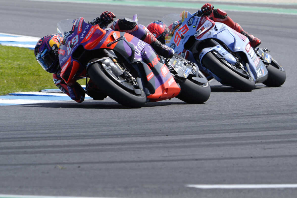 MotoGP - Australian Grand Prix - Phillip Island Grand Prix Circuit, Phillip Island, Australia - October 20, 2024 Prima Pramac Racing's Jorge Martin and Gresini Racing MotoGP's Marc Marquez race REUTERS