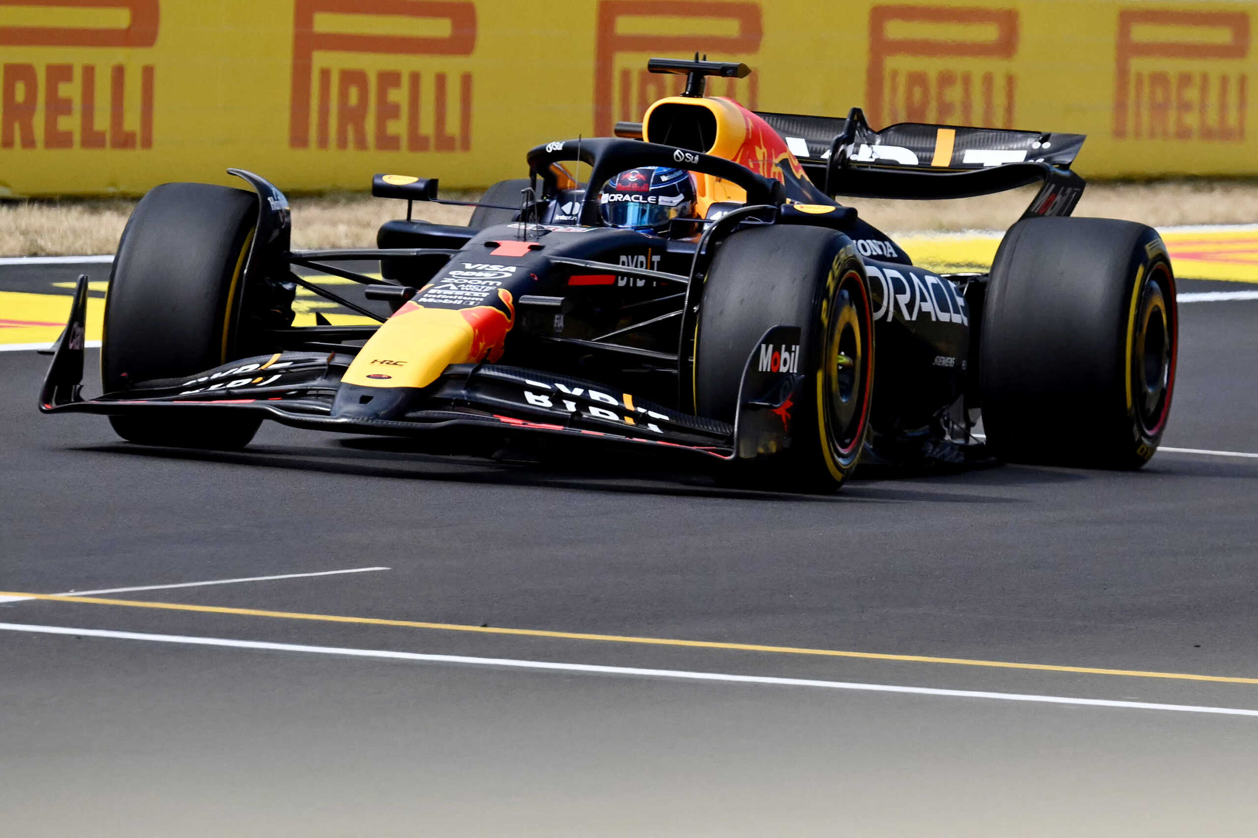 Formula One F1 - United States Grand Prix - Circuit of the Americas, Austin, Texas, United States - October 19, 2024 Red Bull's Max Verstappen in action during the sprint race Pool via REUTERS