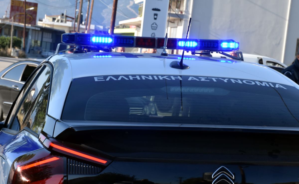 Καμένα Βούρλα: «Σφίγγα» η γυναίκα που κρατείται για τη δολοφονία της 84χρονης – Την «κάρφωσαν» κάμερες ασφαλείας