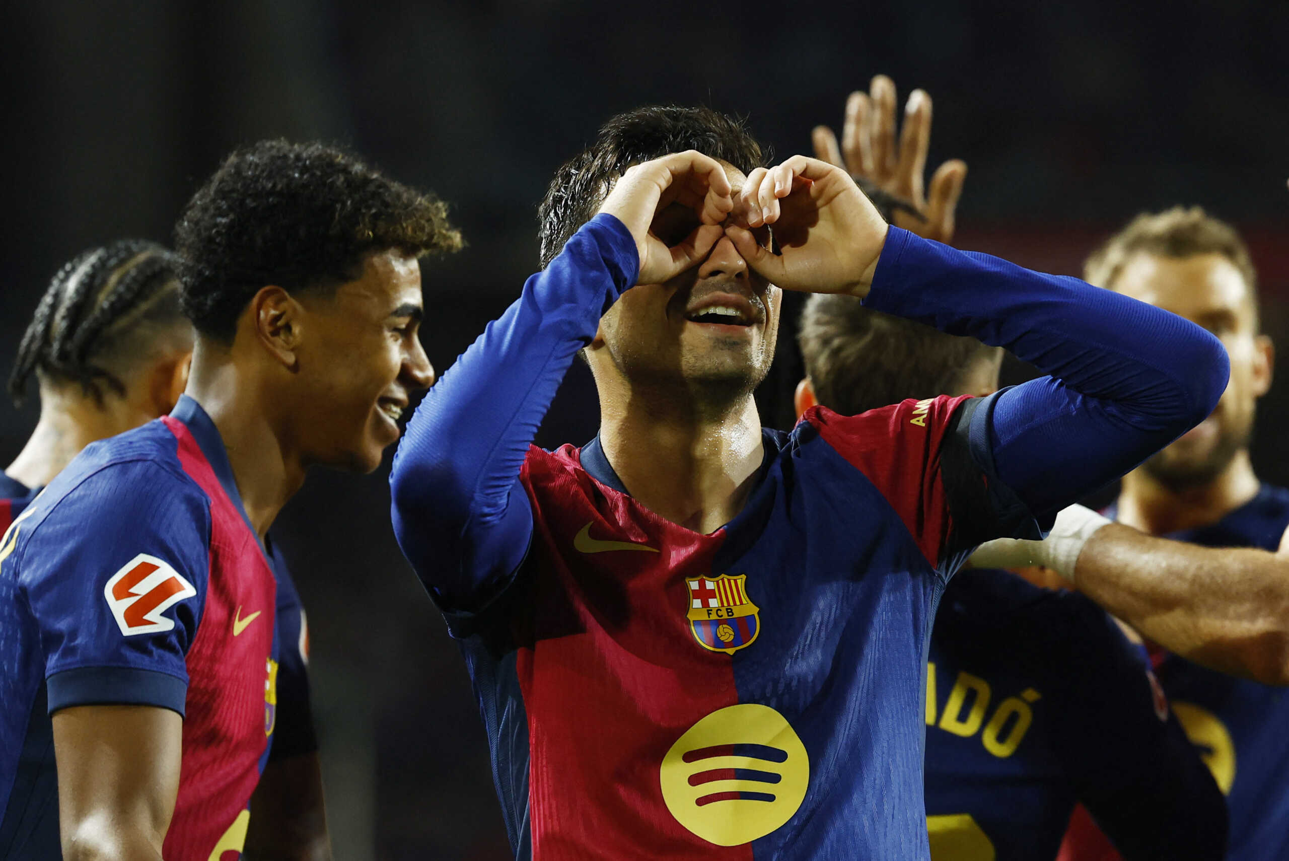 Soccer Football - LaLiga - FC Barcelona v Sevilla - Estadi Olimpic Lluis Companys, Barcelona, Spain - October 20, 2024 FC Barcelona's Pedri celebrates scoring their second goal REUTERS