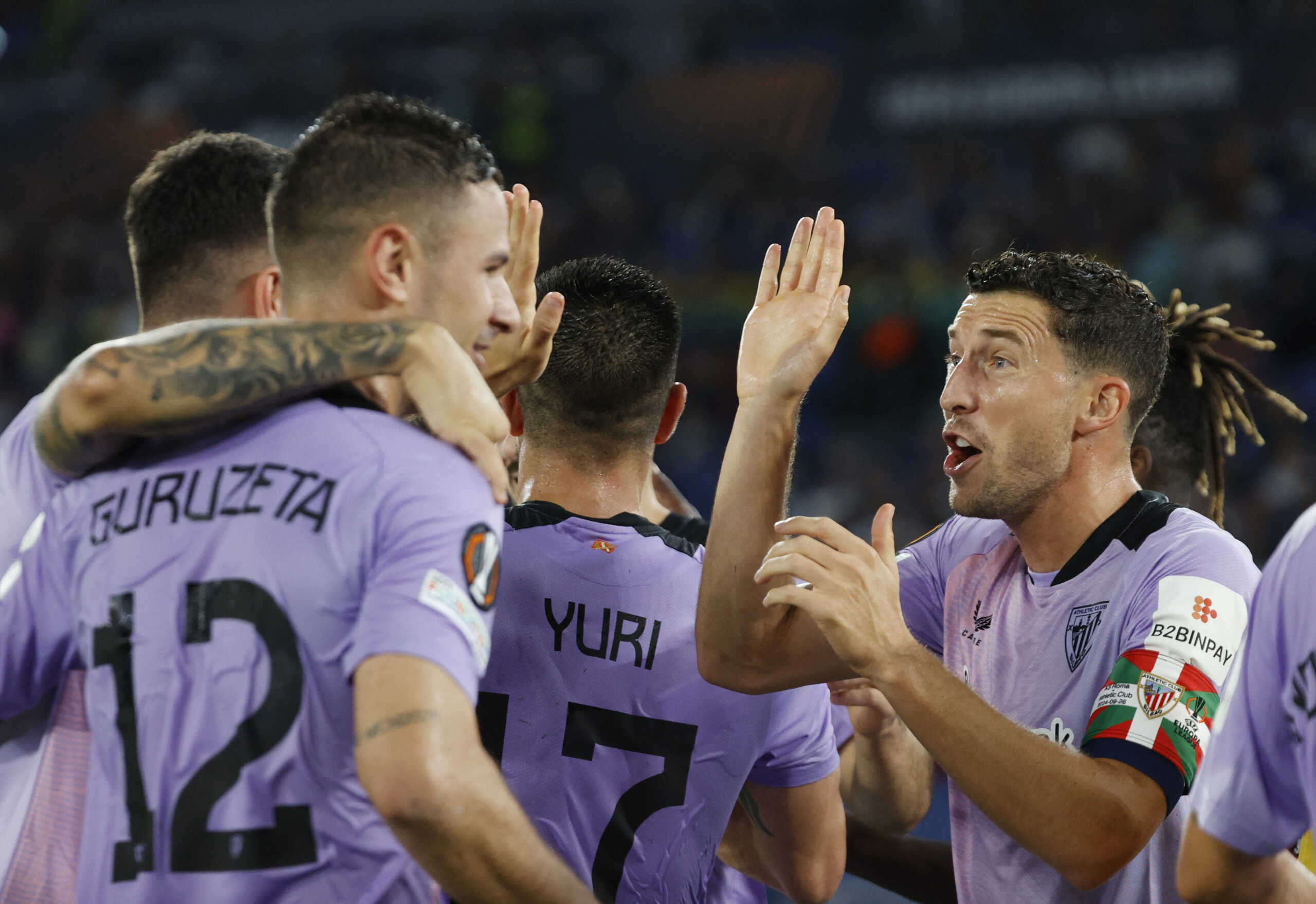 Soccer Football - Europa League - AS Roma v Athletic Bilbao - Stadio Olimpico, Rome, Italy - September 26, 2024 Athletic Bilbao players celebrate after Aitor Paredes scores their first goal REUTERS