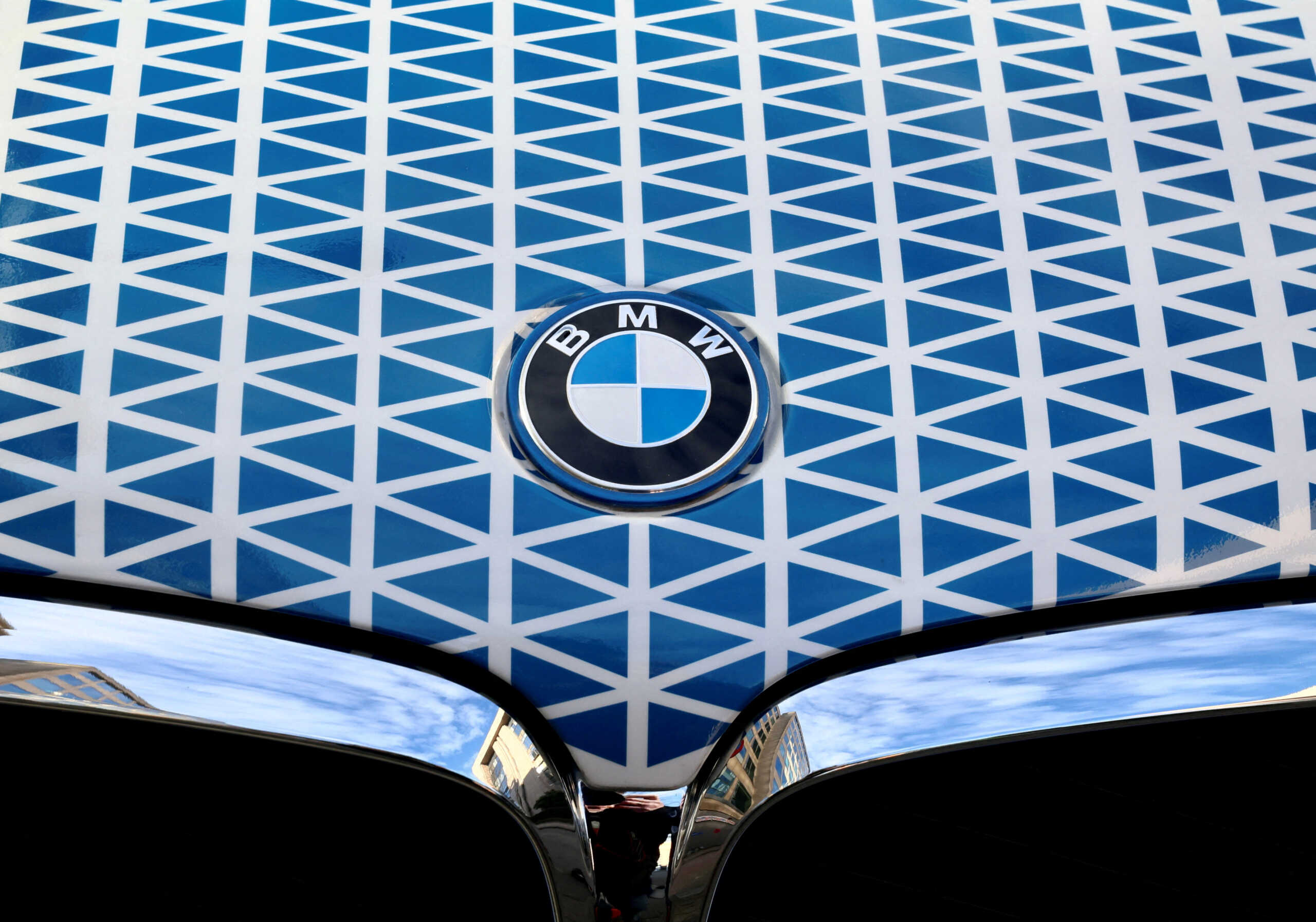 FILE PHOTO: The logo of German automaker BMW is seen in Brussels, Belgium February 28, 2023. REUTERS