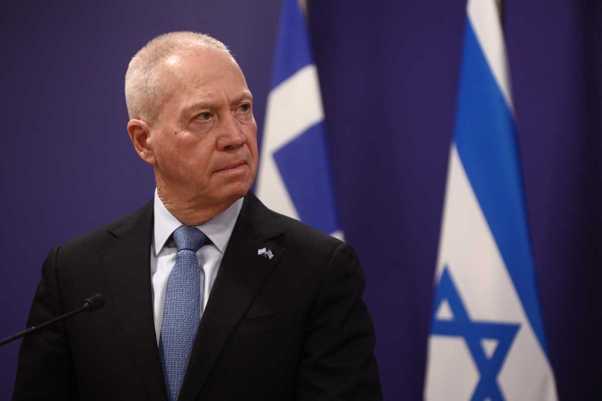 Συνάντηση του υπουργού Εθνικής Άμυνας Νίκου Παναγιωτόπουλου με τον υπουργό Άμυνας του Ισραήλ, Γιόαβ Γκάλαντ στο υπουργείο Εθνικής Άμυνας, Πέμπτη 4 Μαΐου 2023. 
(ΒΑΣΙΛΗΣ ΡΕΜΠΑΠΗΣ