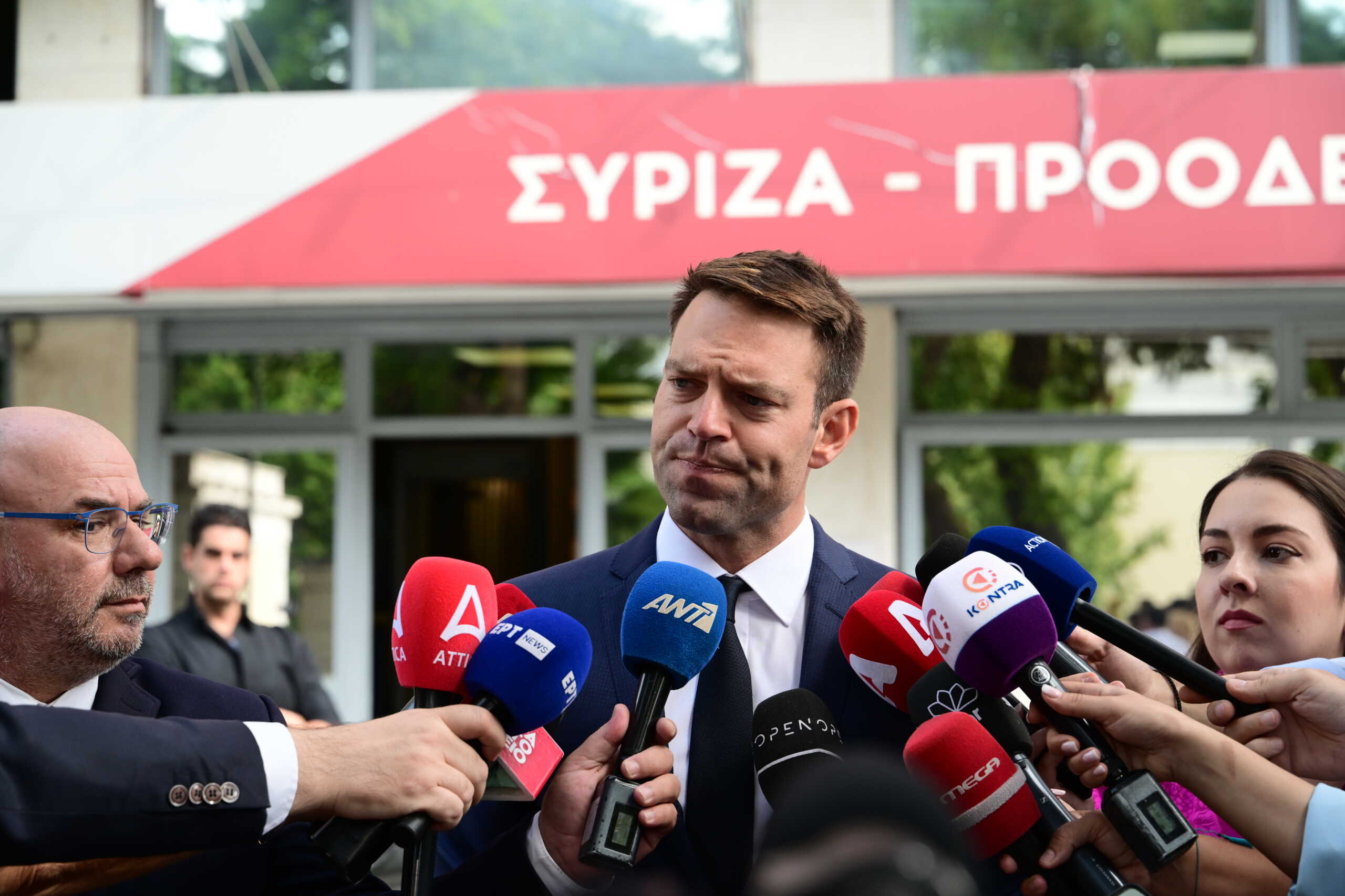 Συνάντηση των υποψηφίων για την προεδρία του ΣΥΡΙΖΑ - Προοδευτική Συμμαχία, στα γραφεία του κόμματος στην πλατεία Κουμουνδούρου, Πέμπτη 10 Οκτωβρίου 2024. 
(ΤΑΤΙΑΝΑ ΜΠΟΛΑΡΗ