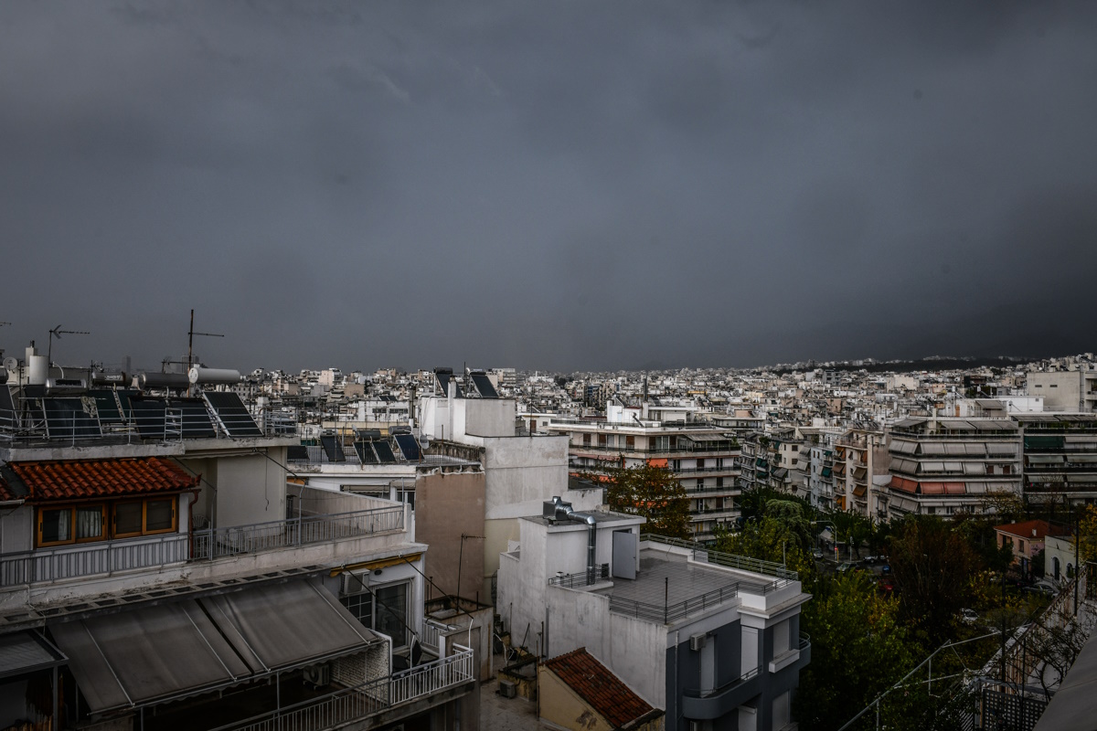 Το κύμα κακοκαιρίας "ΑΡΙΕΛ" πλήττει από το πρωί και την Αττική με κατά τόπους ισχυρές βροχοπτώσεις, Τετάρτη 30 Νοεμβρίου 2022  (ΤΑΤΙΑΝΑ ΜΠΟΛΑΡΗ
