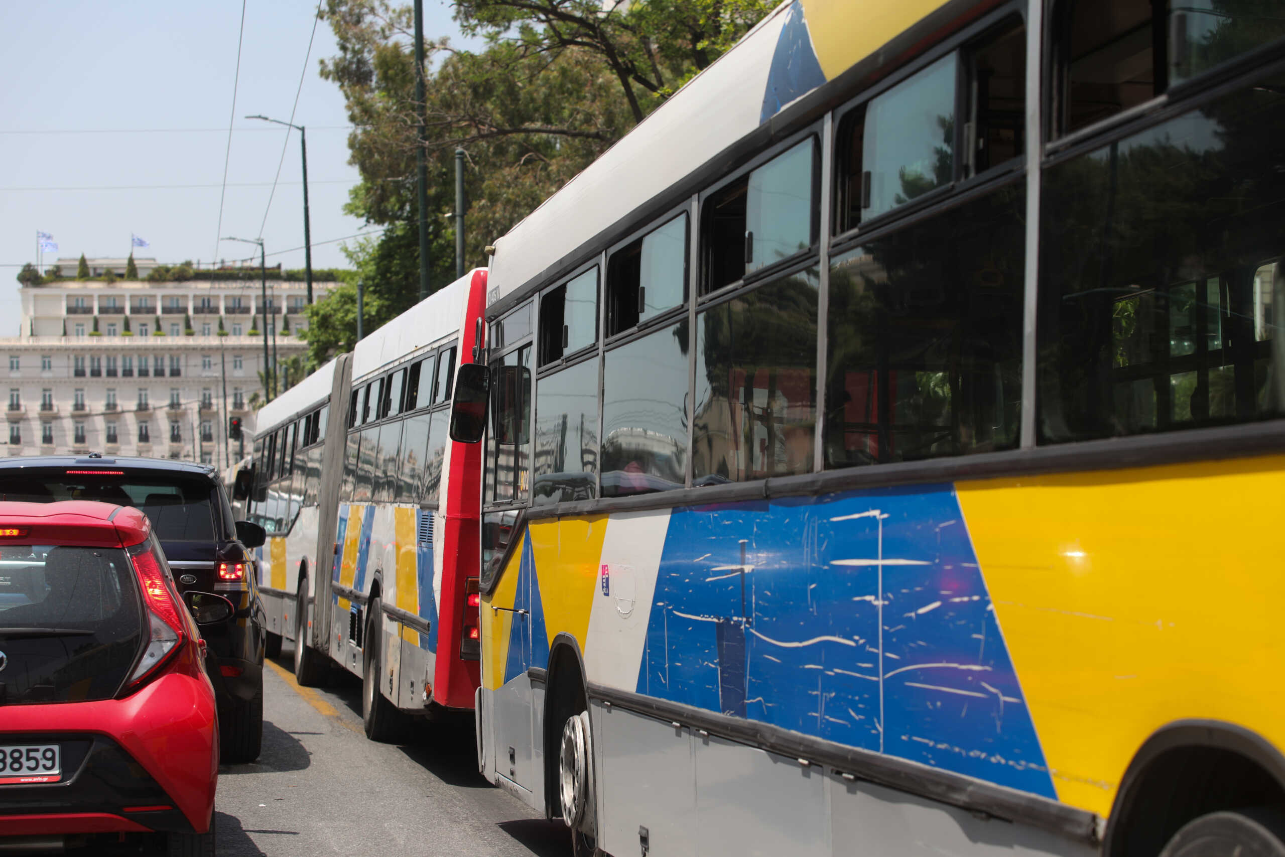 ΚΙΝΗΣΗ ΣΤΗΝ ΟΔΟ ΒΑΣΙΛΙΣΣΗΣ ΣΟΦΙΑΣ (ΓΙΑΝΝΗΣ ΠΑΝΑΓΟΠΟΥΛΟΣ