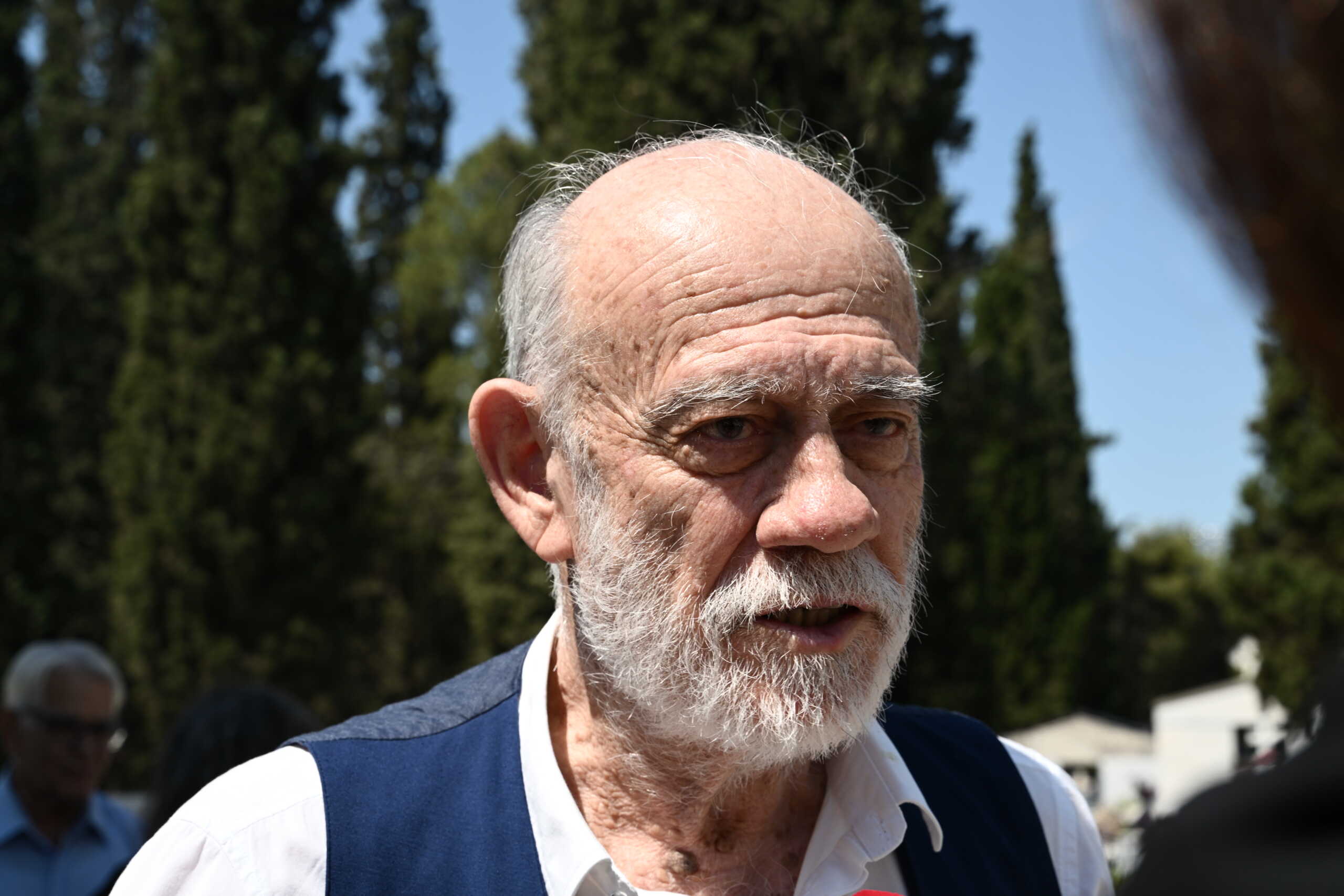 Κηδεία της τραγουδίστριας Γιώτας Γιάννα στο Κοιμητήριο της Καισαριανής που πέθανε σε ηλικία 95 ετών, Παρασκευή 7 Ιουλίου 2023.
(ΤΑΤΙΑΝΑ ΜΠΟΛΑΡΗ